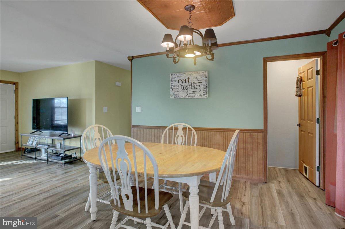 WILLOWDALE - Residential