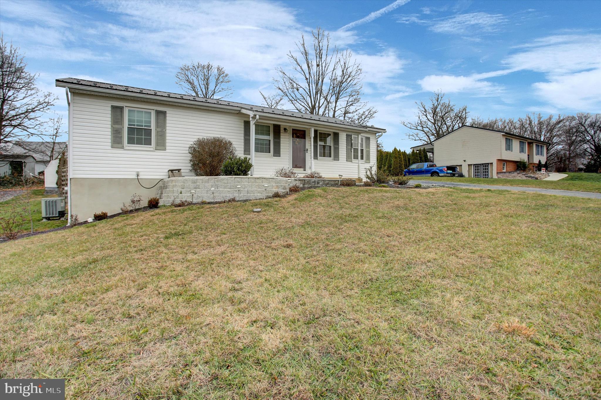 WILLOWDALE - Residential