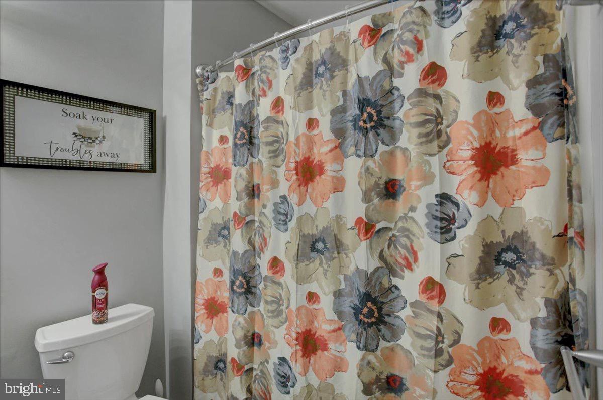 WILLOWDALE - Residential