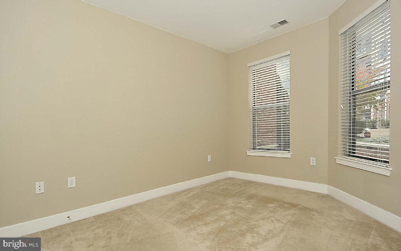 1800 WILSON - Residential Lease