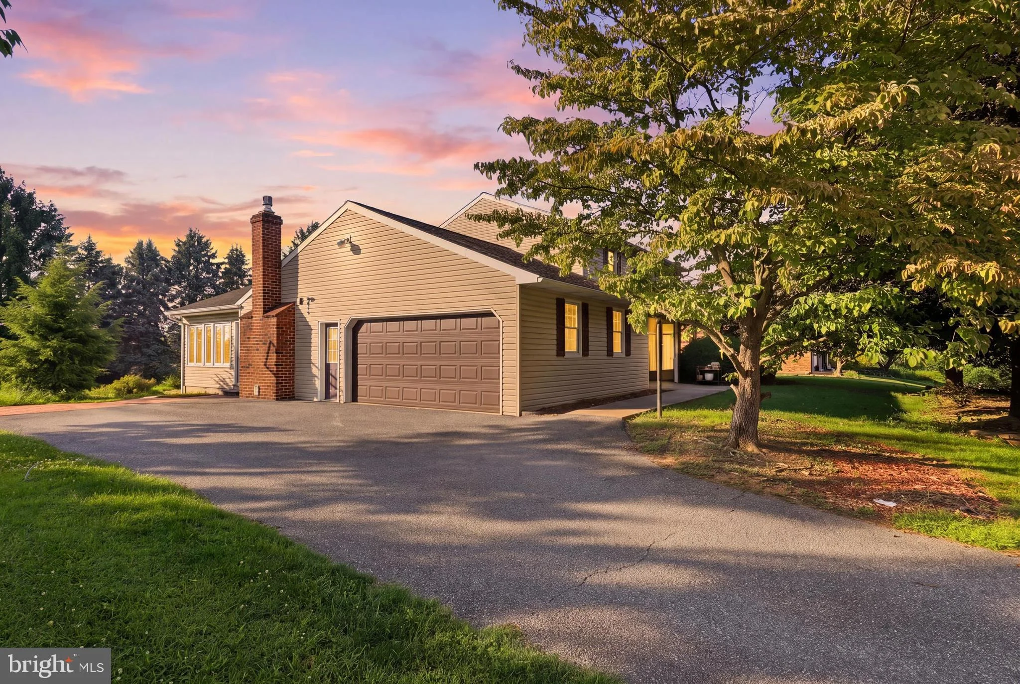 90 Steffie Drive, Mount Wolf, PA, 17347