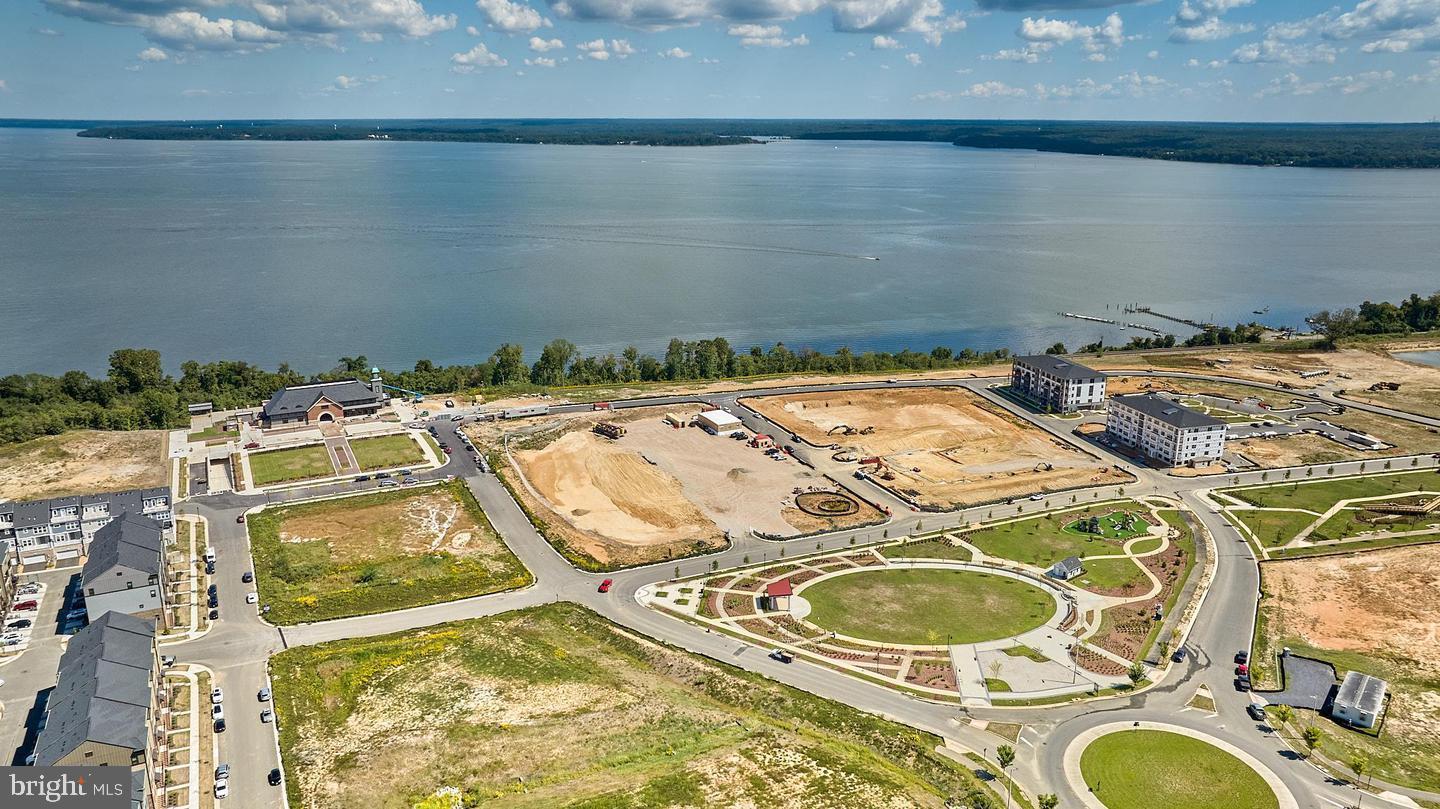 POTOMAC SHORES - Residential