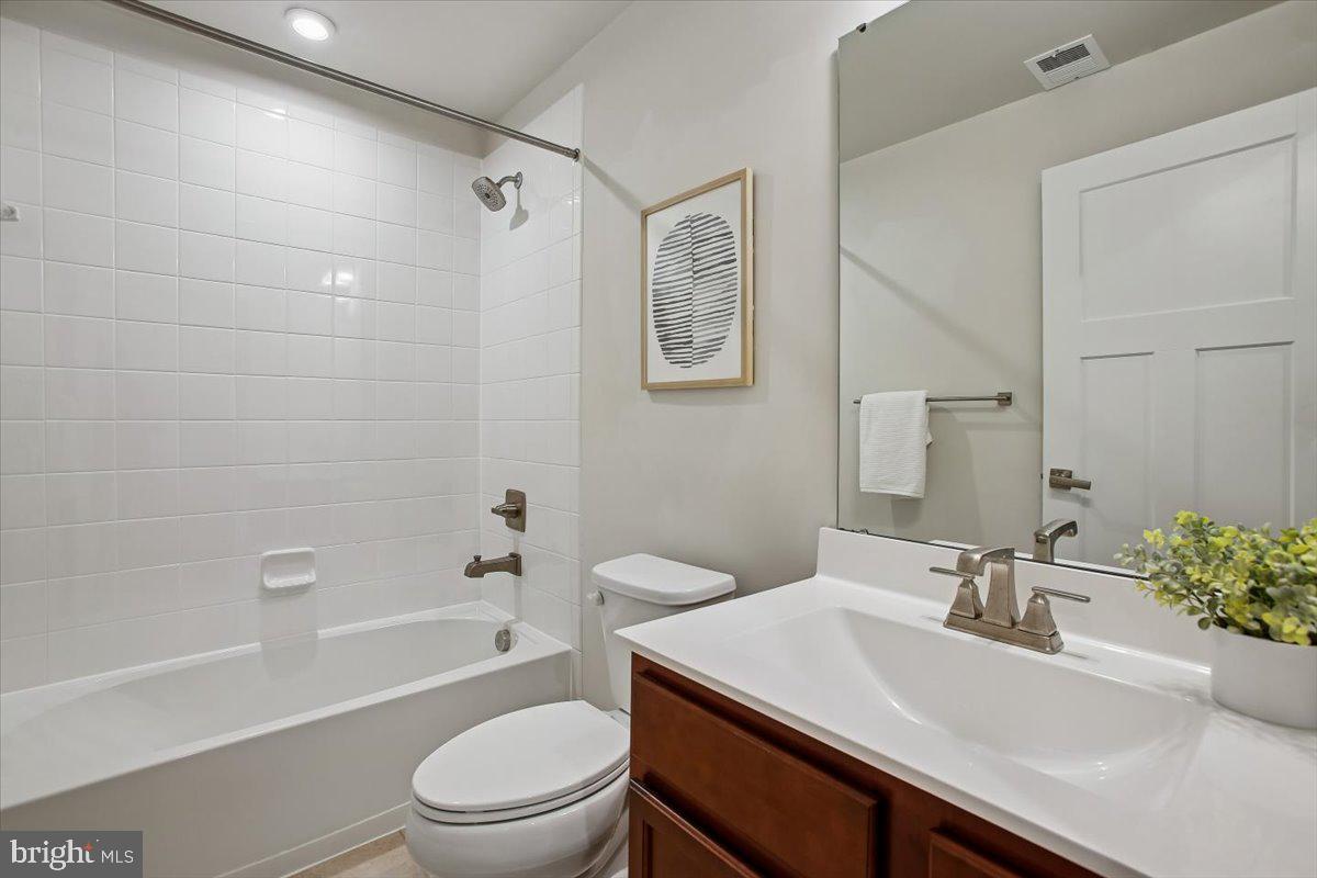 POTOMAC SHORES - Residential