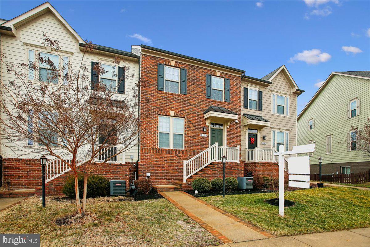 2105 HEMLOCK BAY ROAD