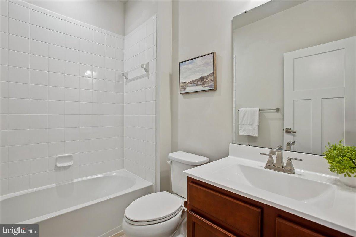 POTOMAC SHORES - Residential