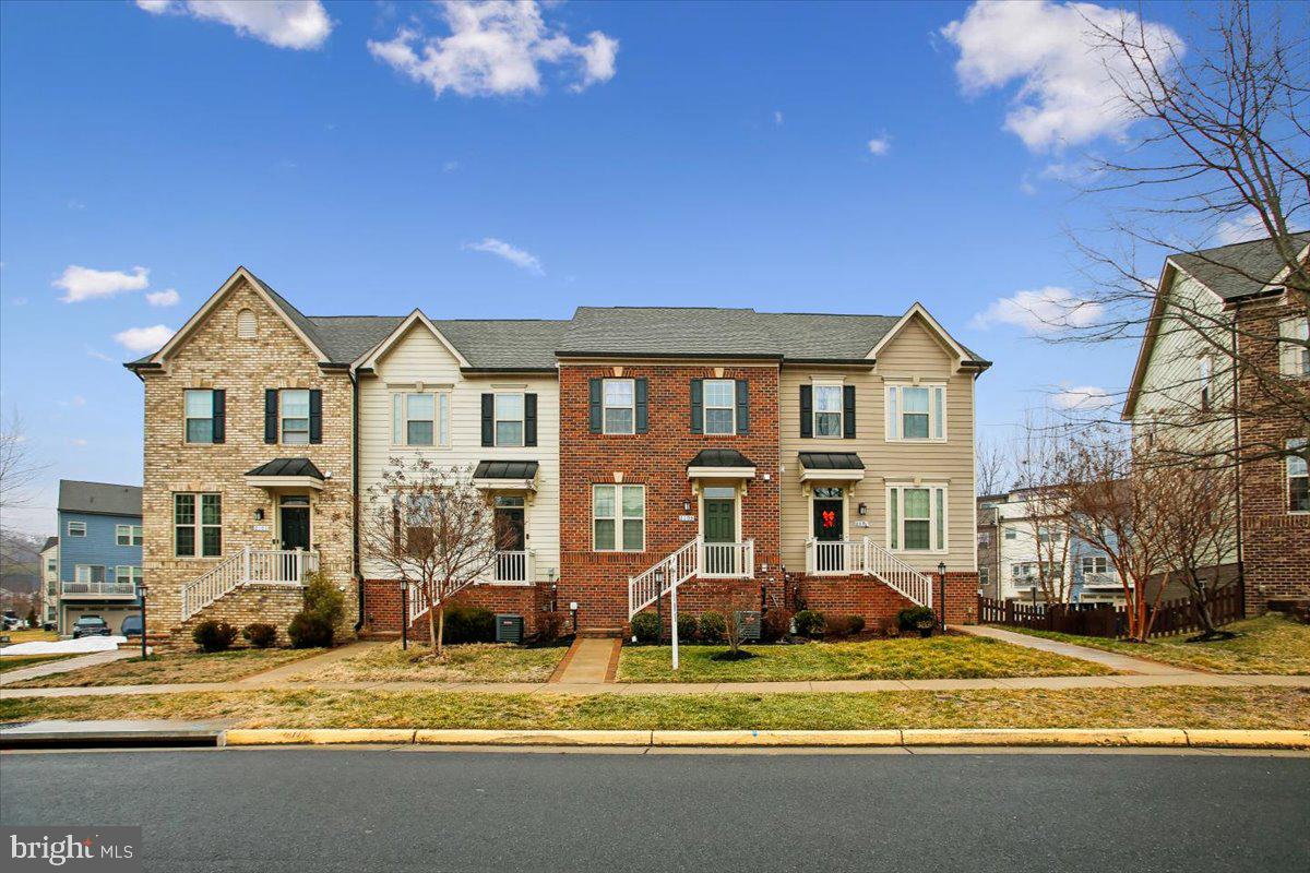 POTOMAC SHORES - Residential