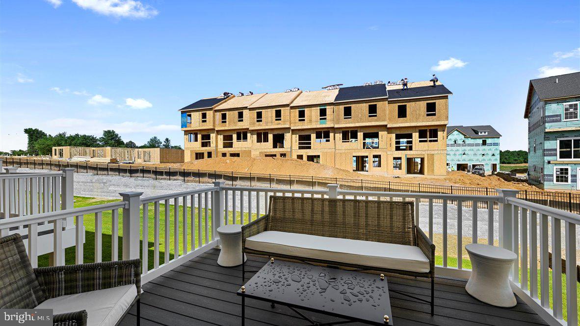 WOODYARD - Residential