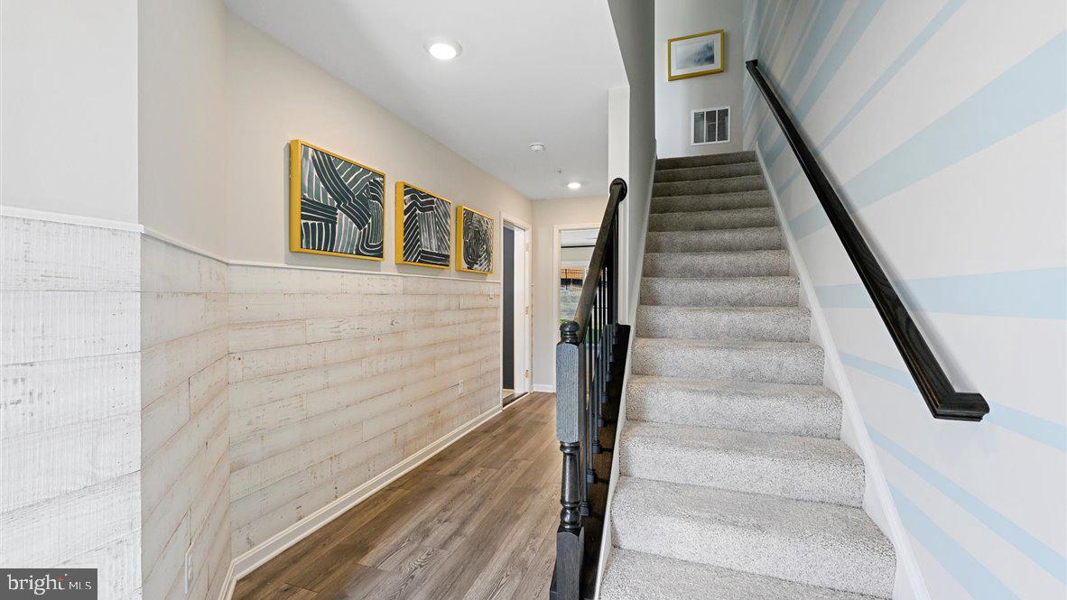 WOODYARD - Residential