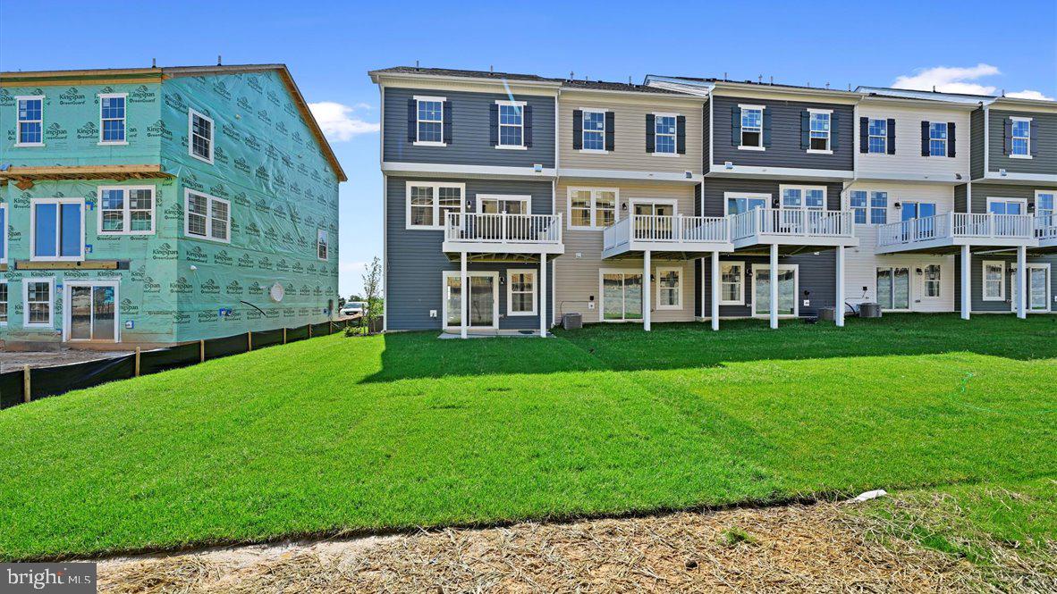 WOODYARD - Residential