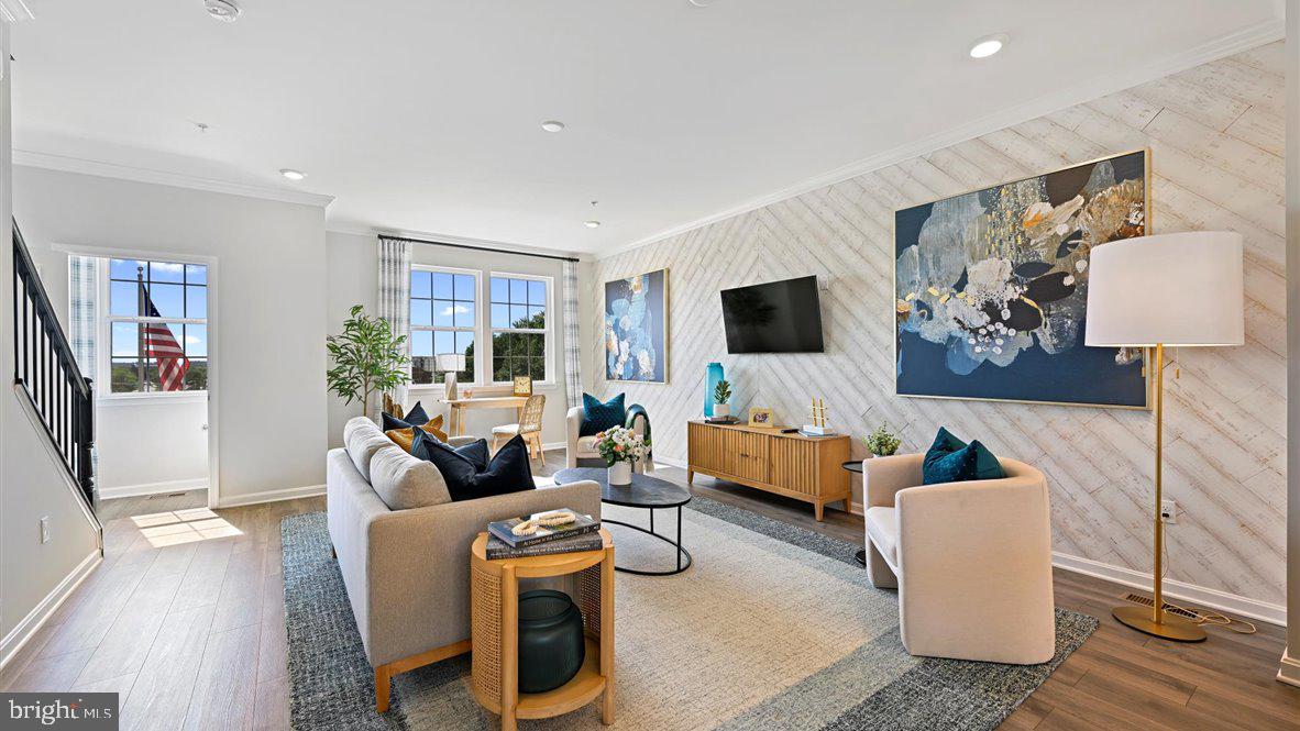 WOODYARD - Residential