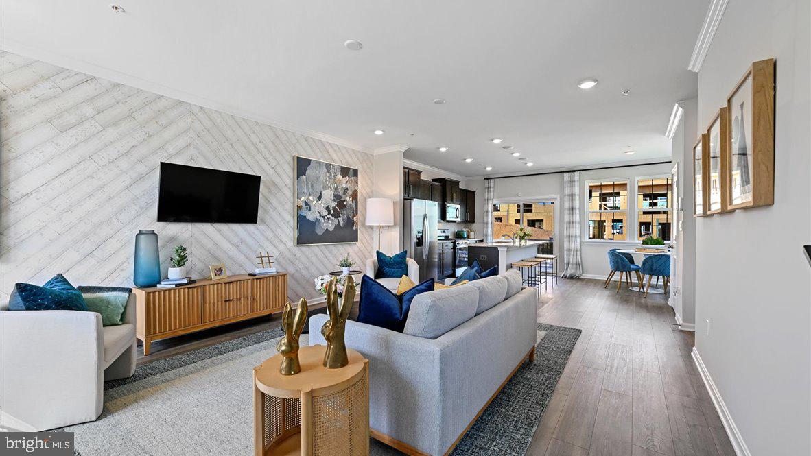 WOODYARD - Residential