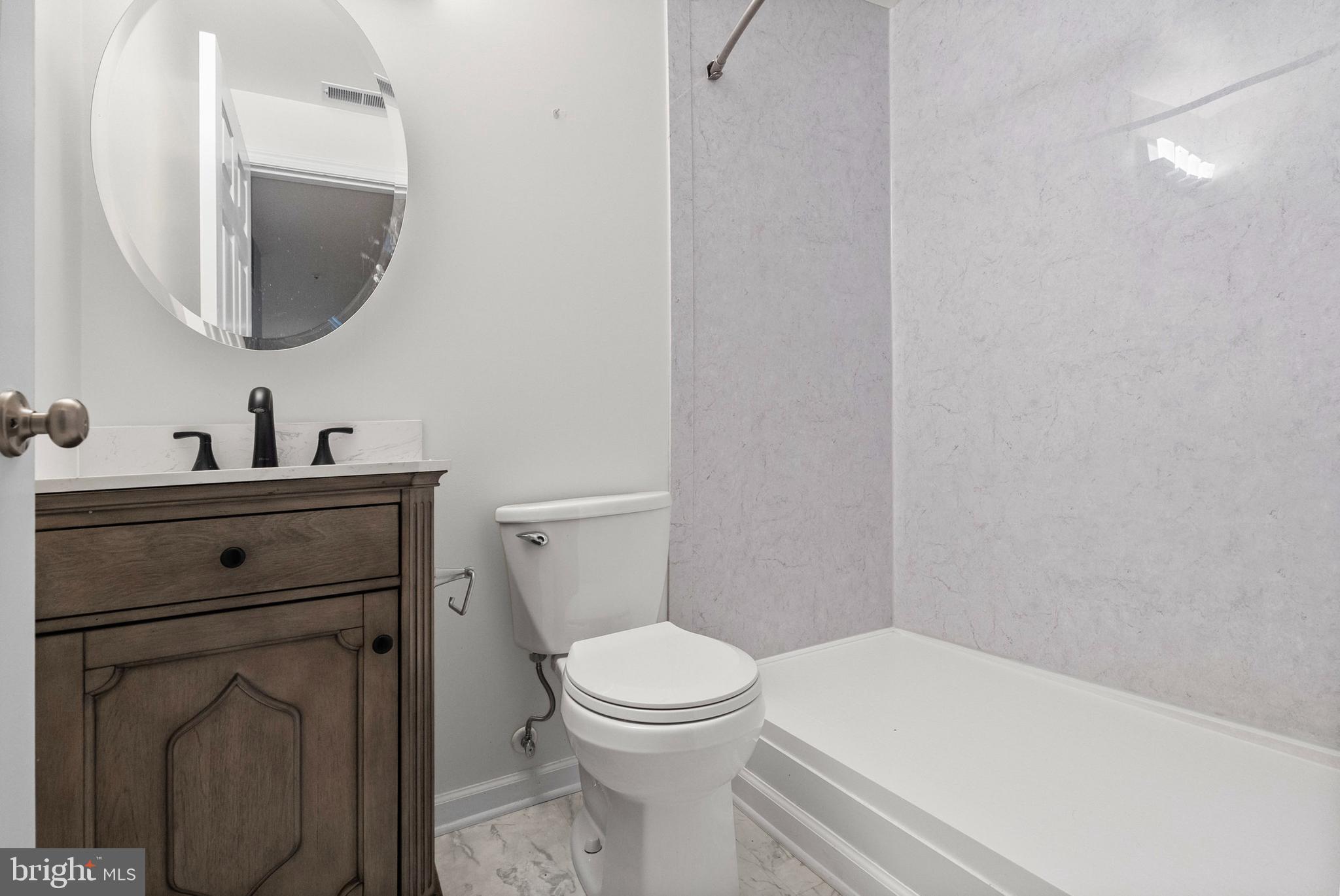 SHEFFIELD GLEN TOWNHOMES - Residential