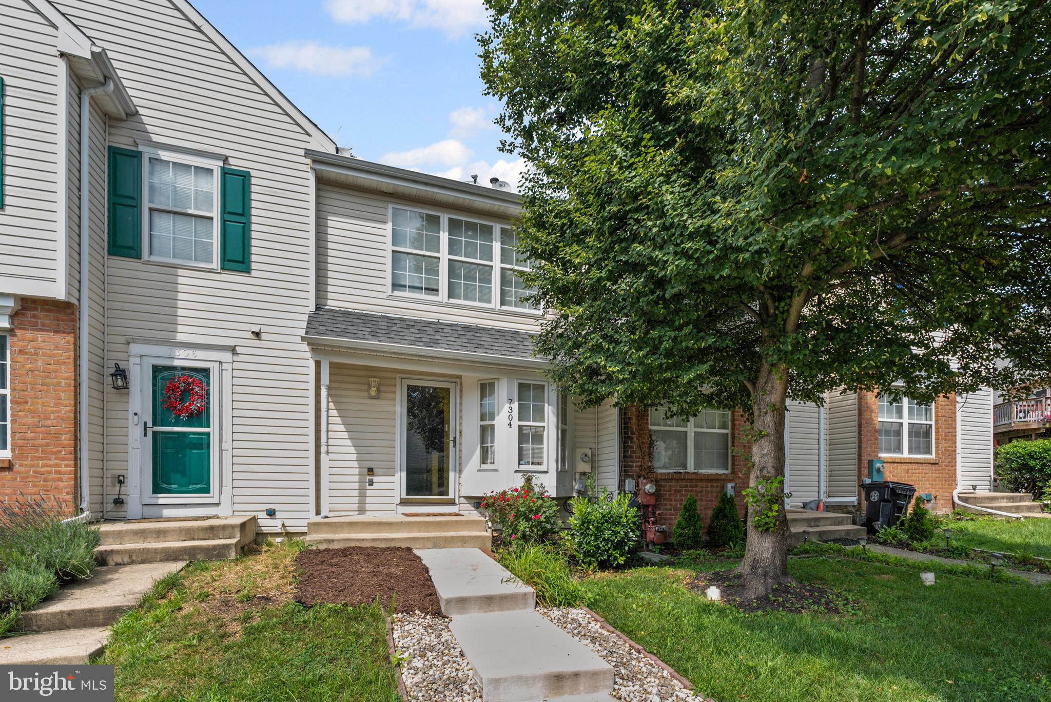 7304 HITCHCOCK LANE 7304