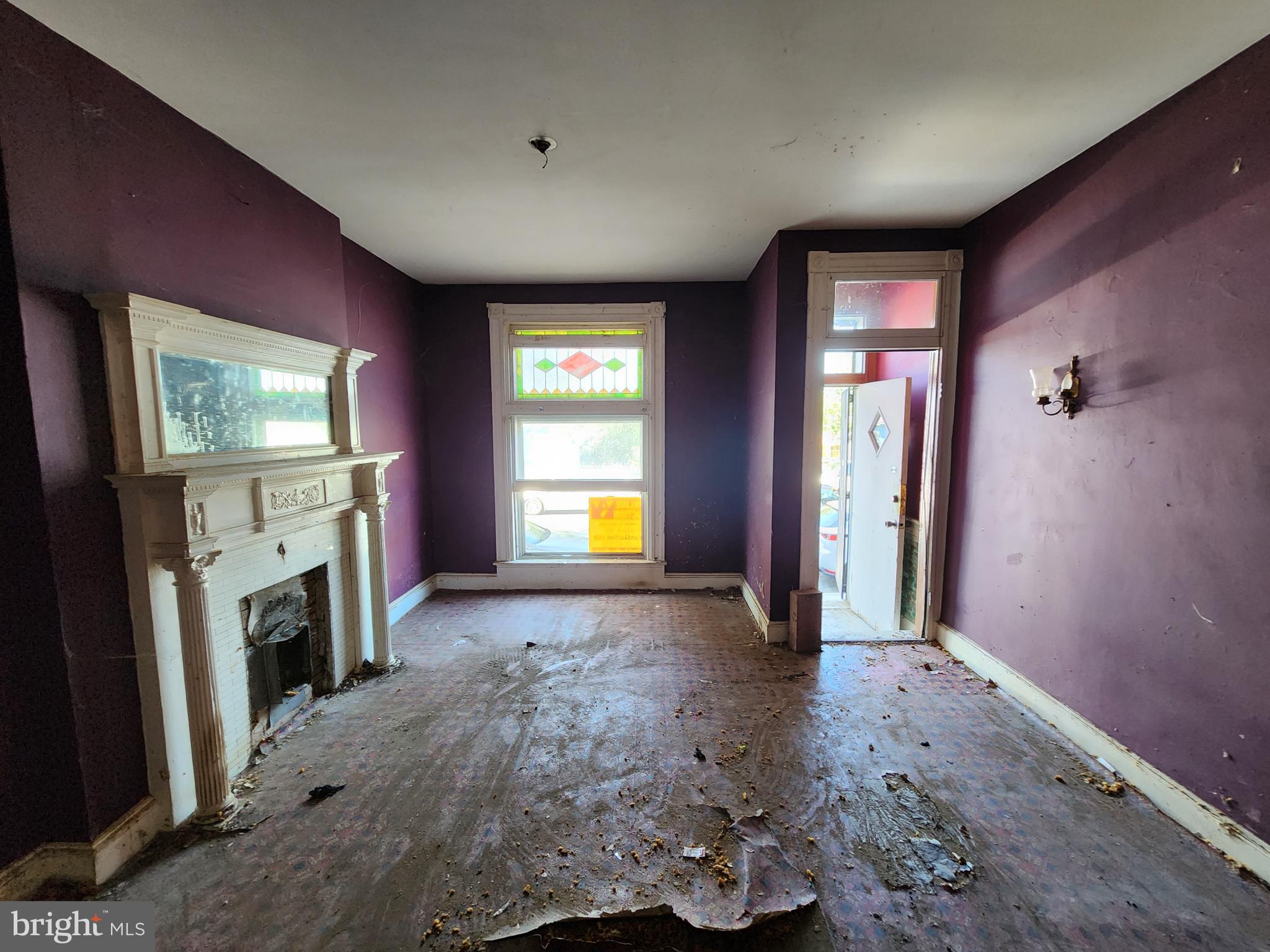 ELLWOOD PARK - Residential