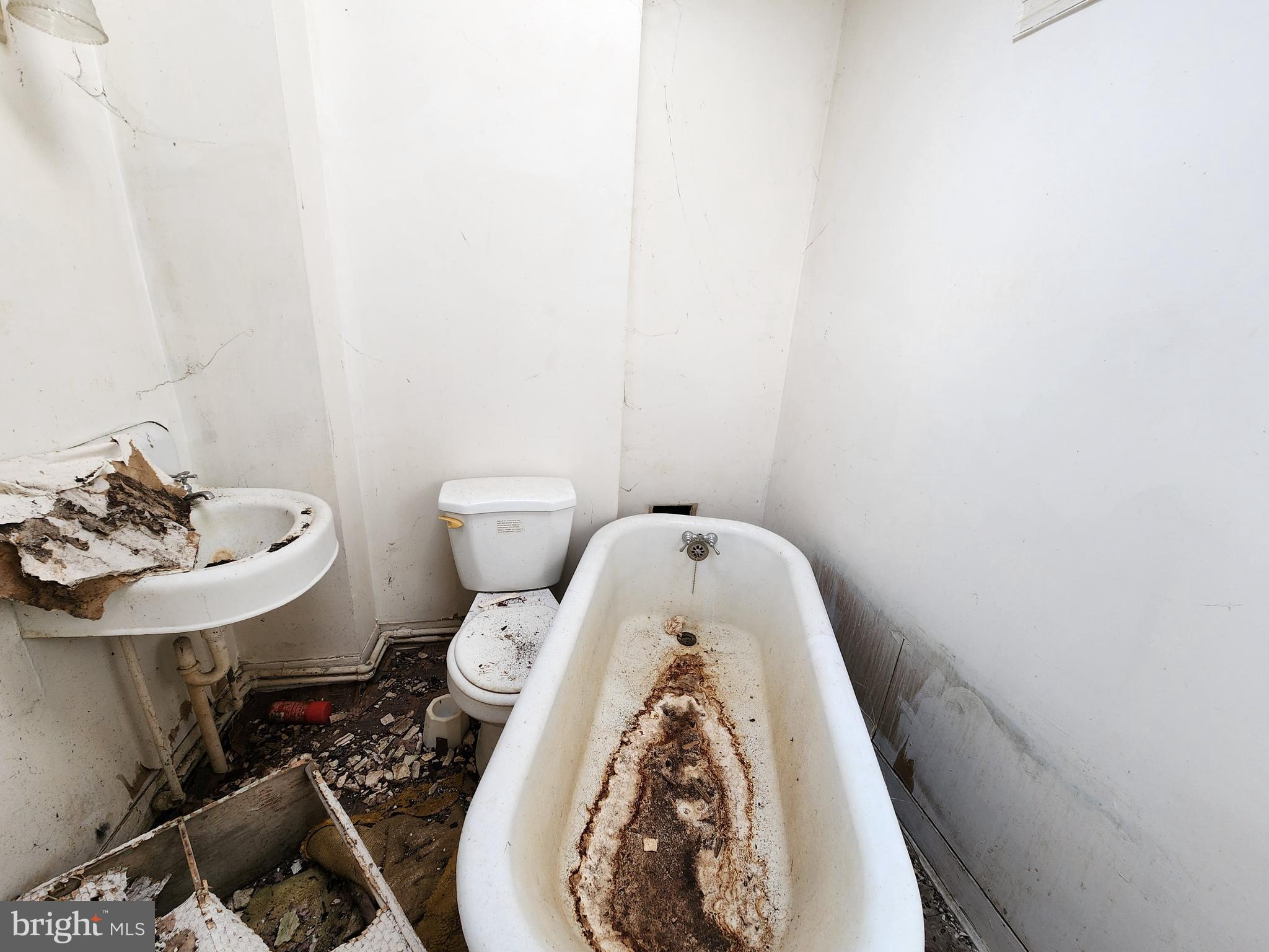 ELLWOOD PARK - Residential