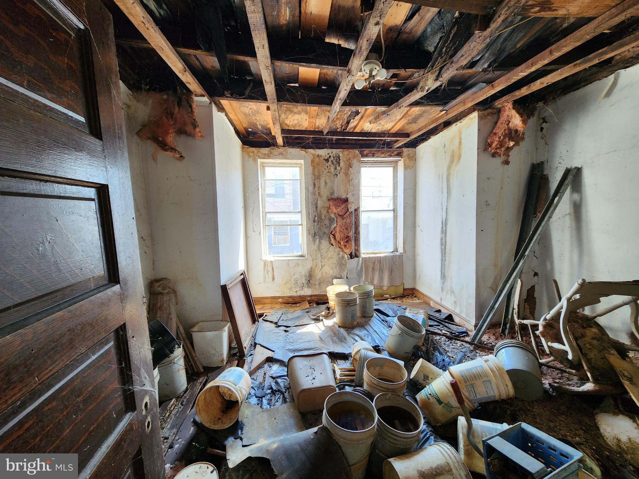 ELLWOOD PARK - Residential