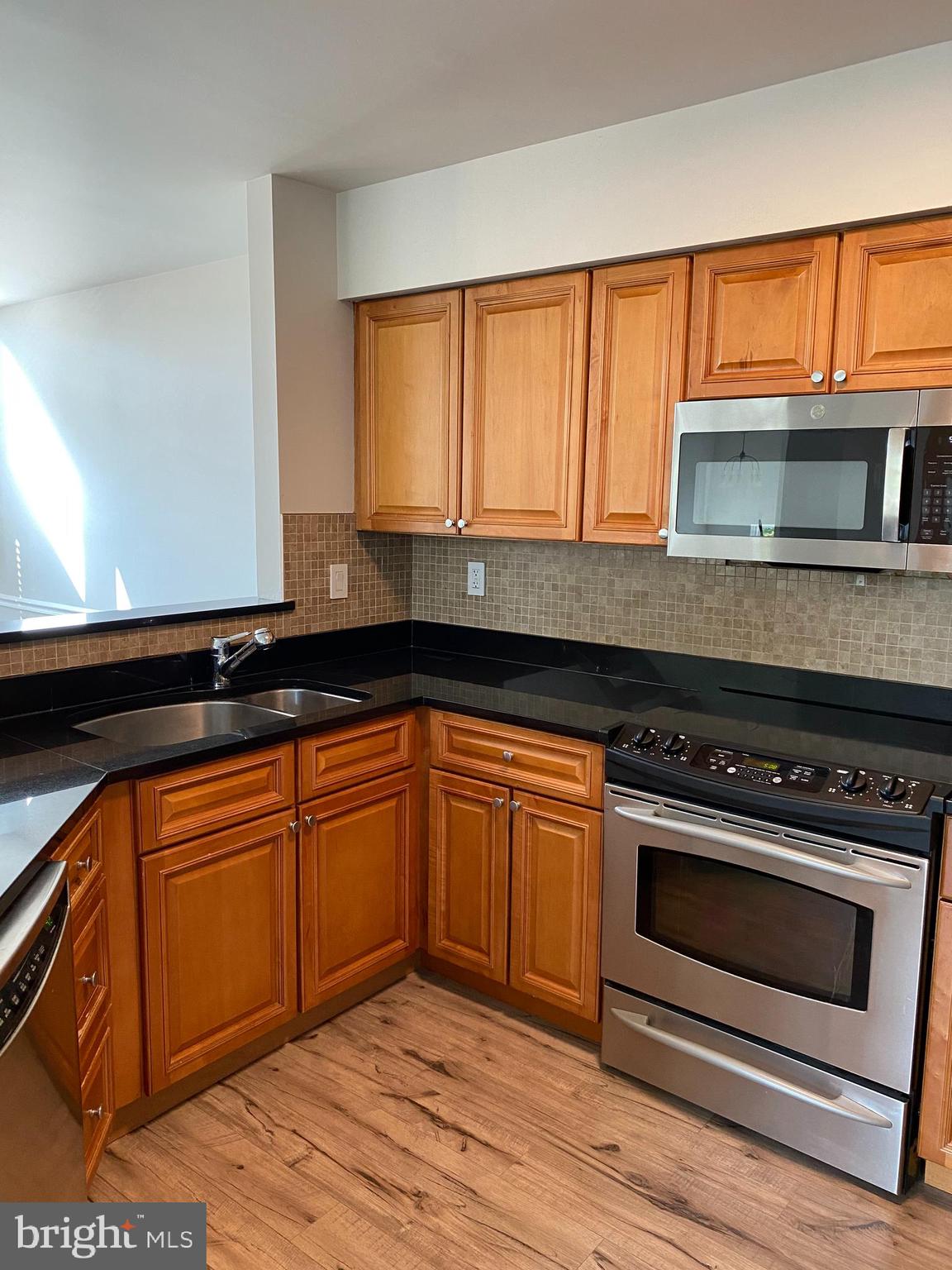 WOODLAND VILLAGE - Residential Lease