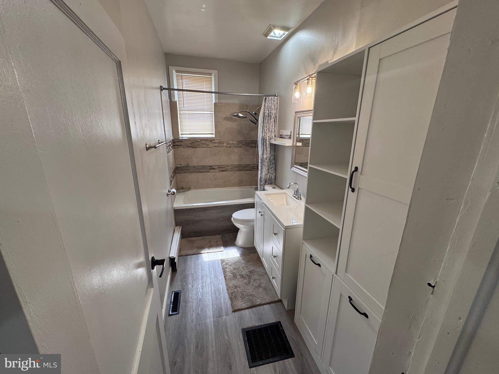 BROOKLYN HEIGHTS - Residential