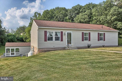 MLS: PAYK2110804