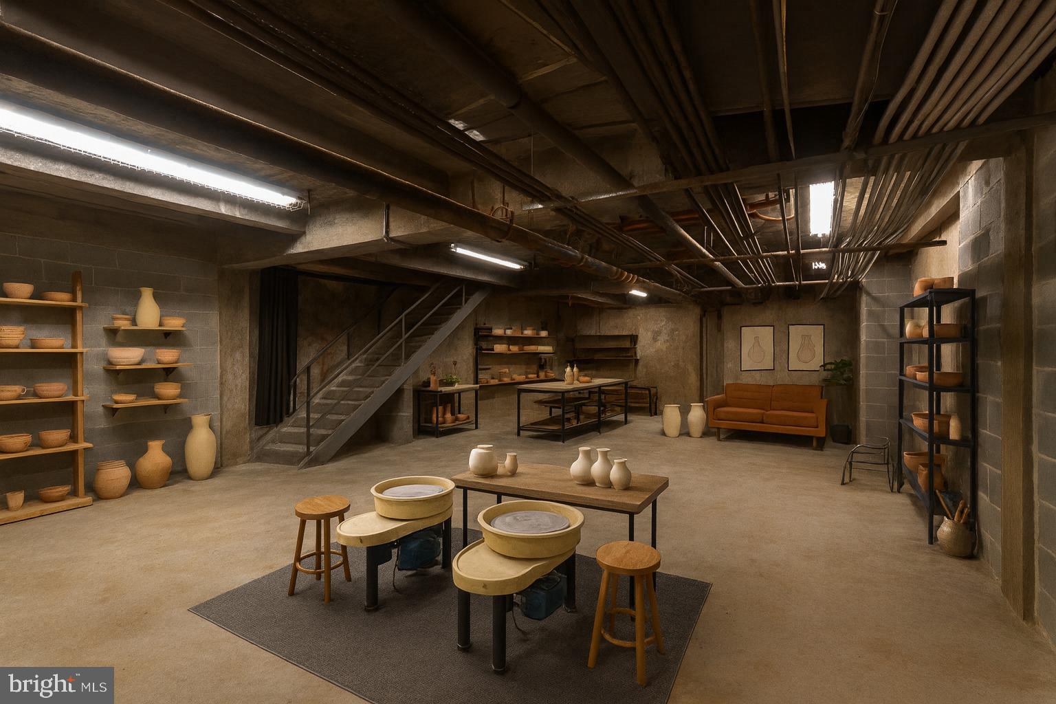 144 W LAUREL STREET COMMERCIAL