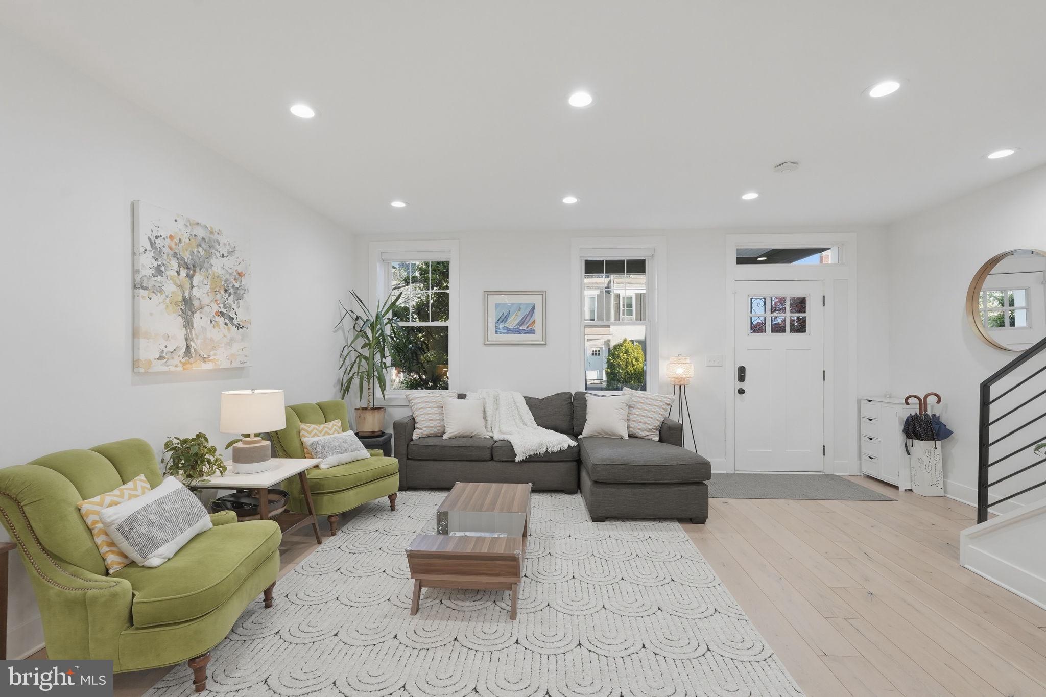 445 KENYON STREET NW