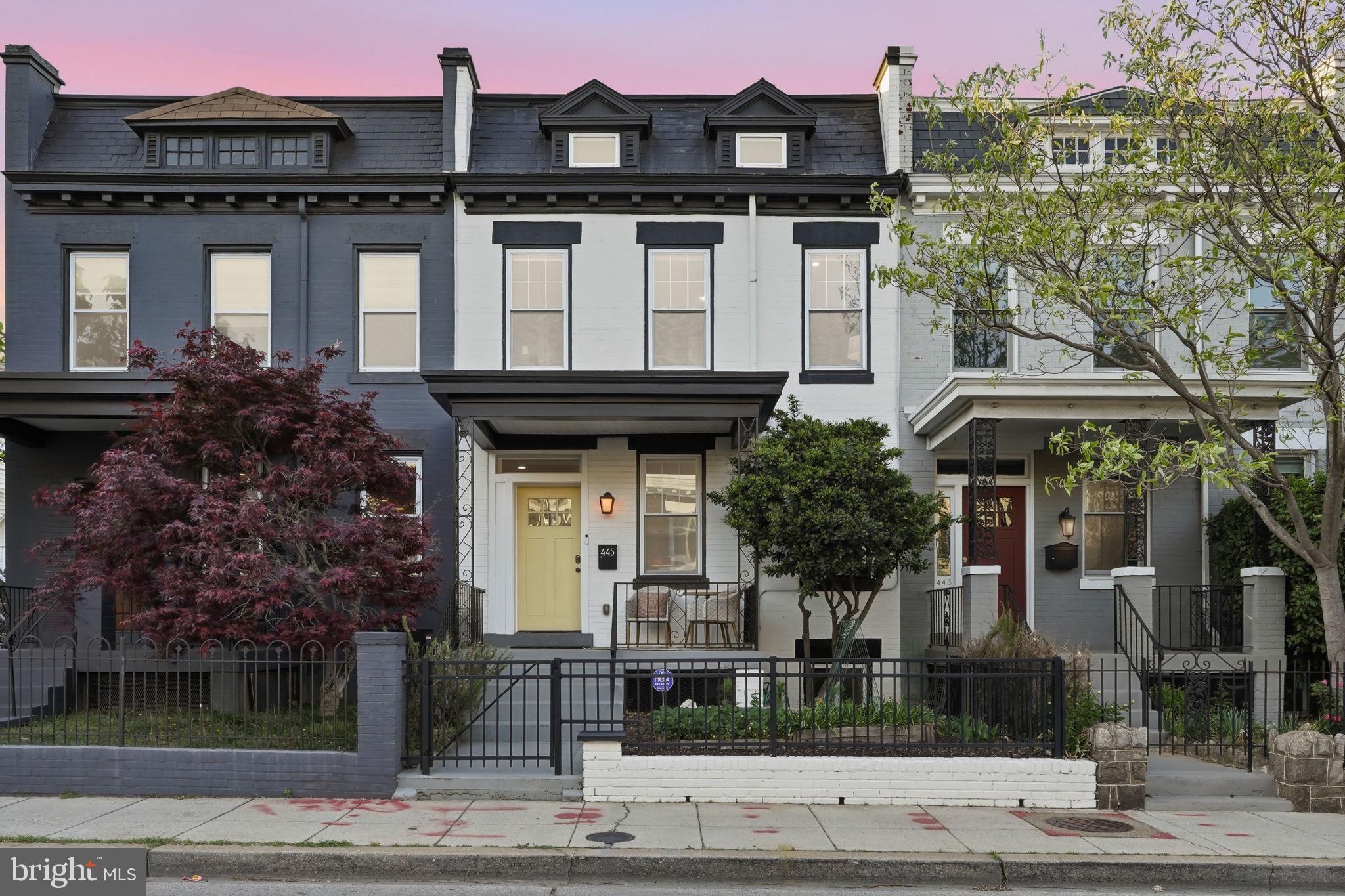 445 KENYON STREET NW