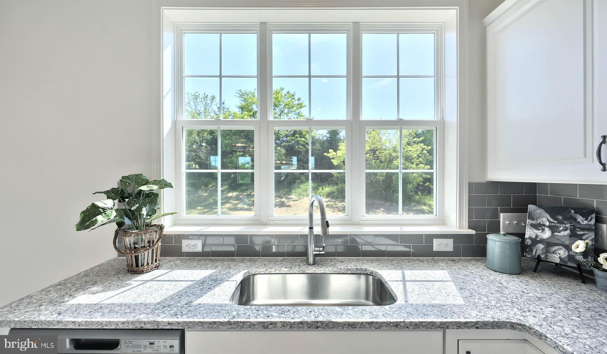 NORTH RIDGE - Residential