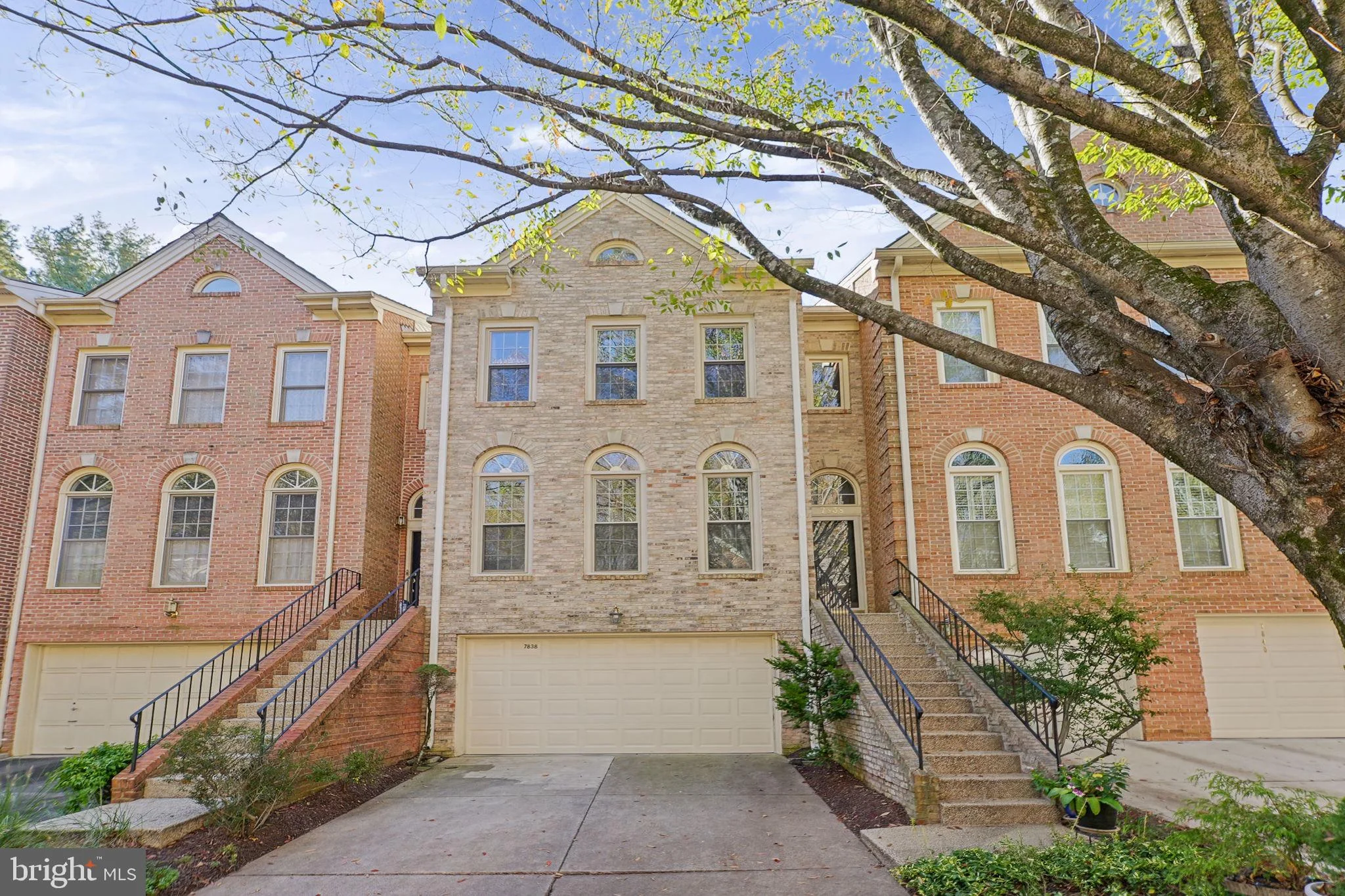 7838 Oracle Place