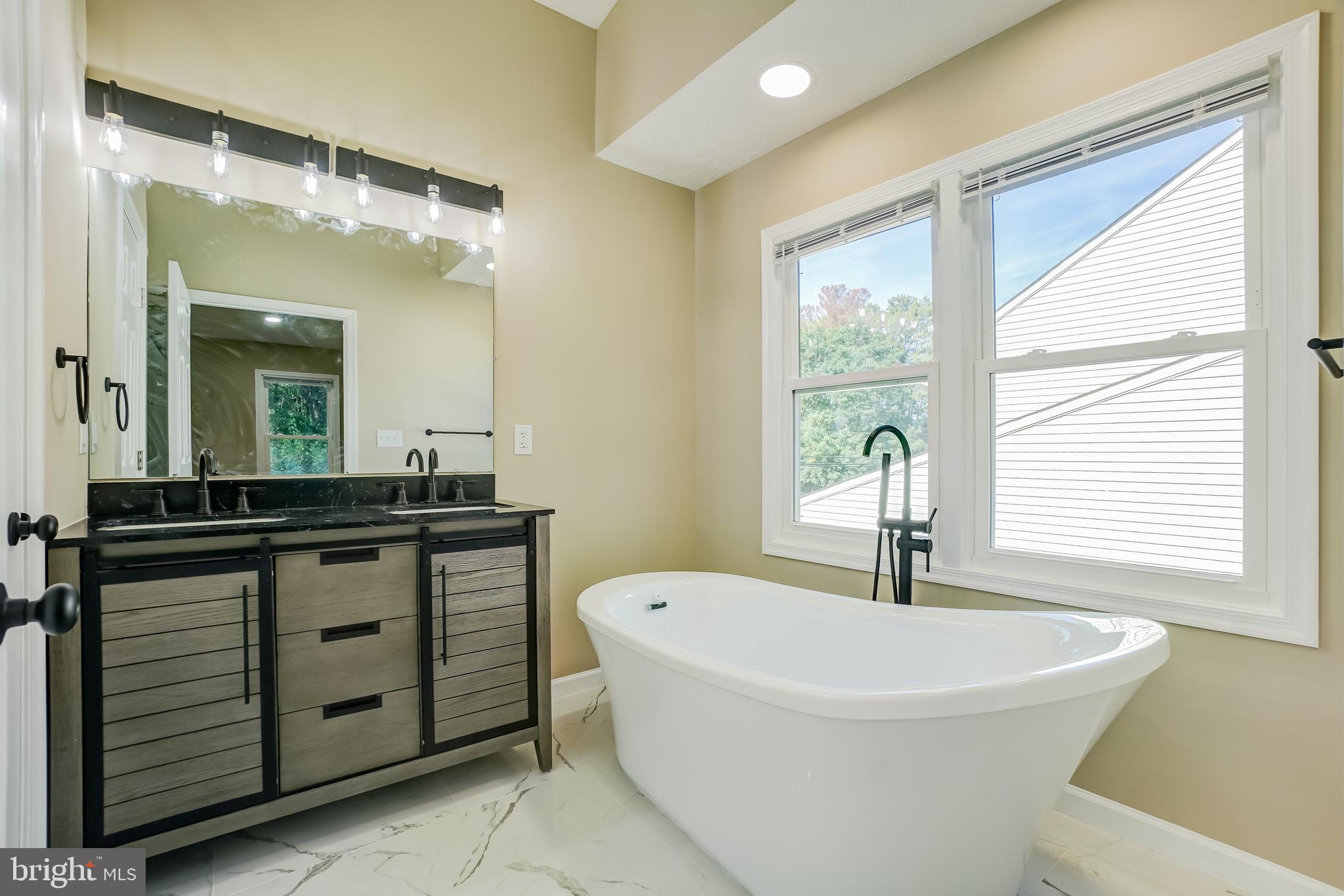 TIMBER GROVE - Residential