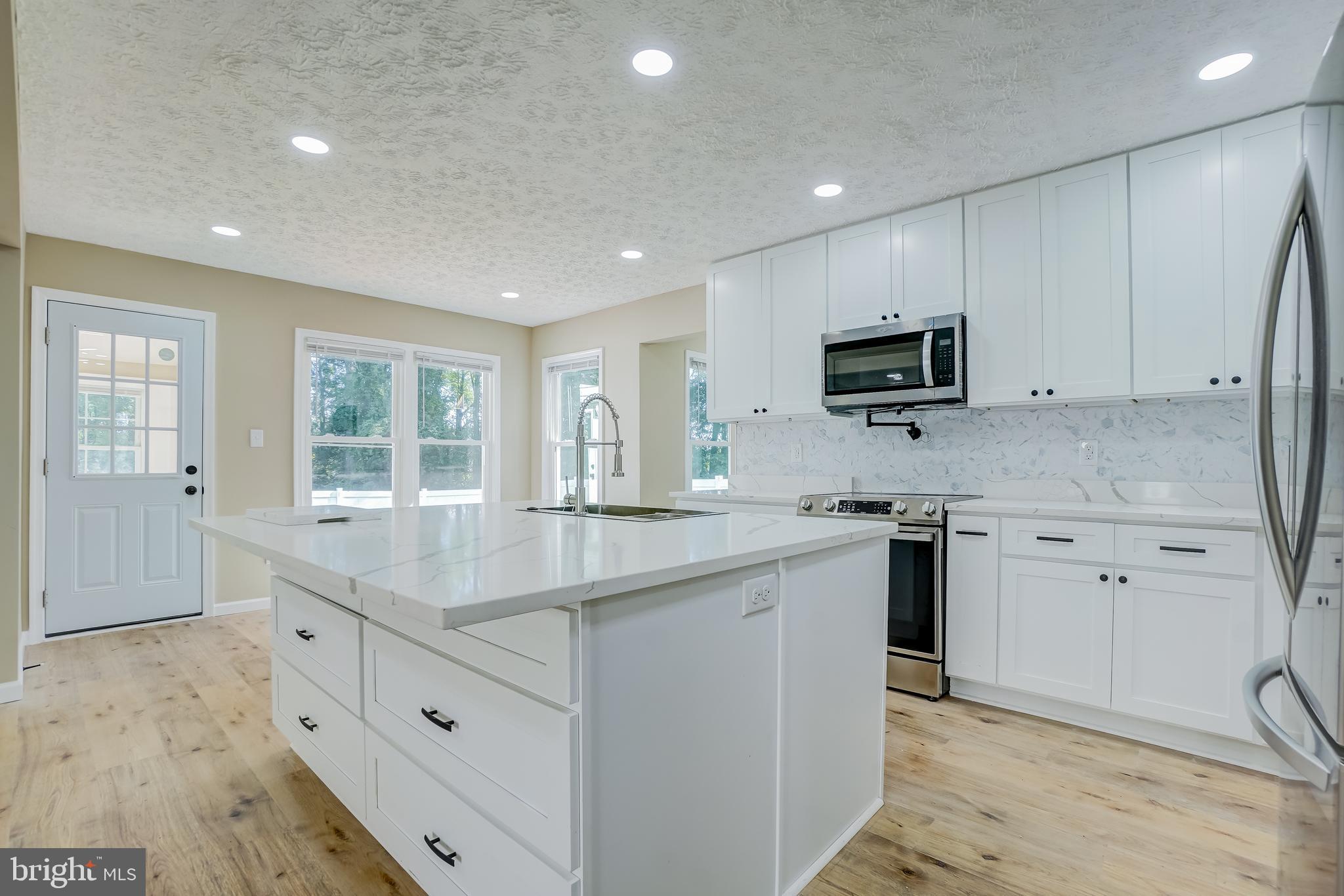 TIMBER GROVE - Residential