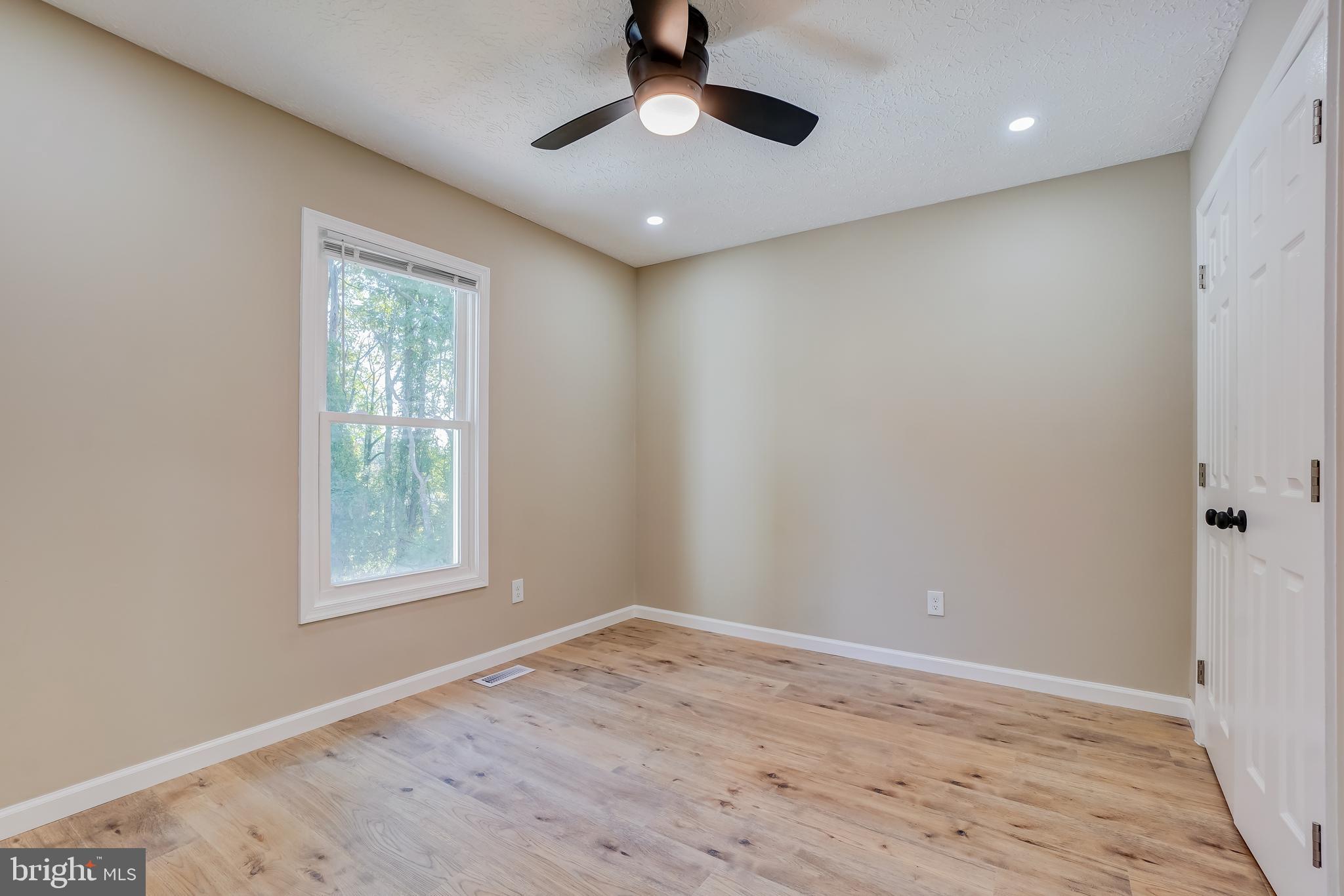 TIMBER GROVE - Residential