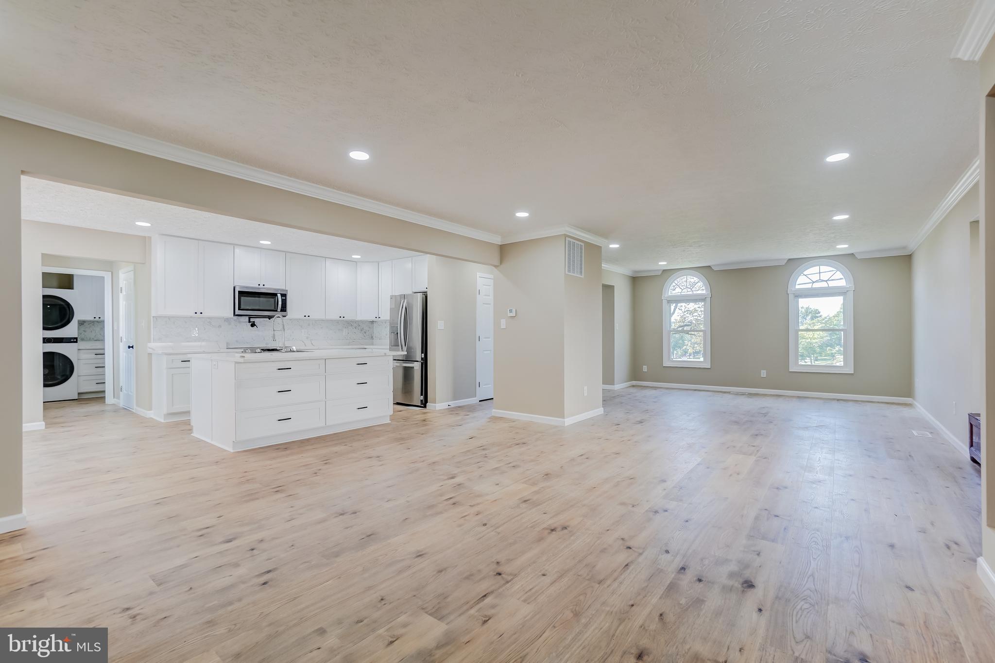 TIMBER GROVE - Residential