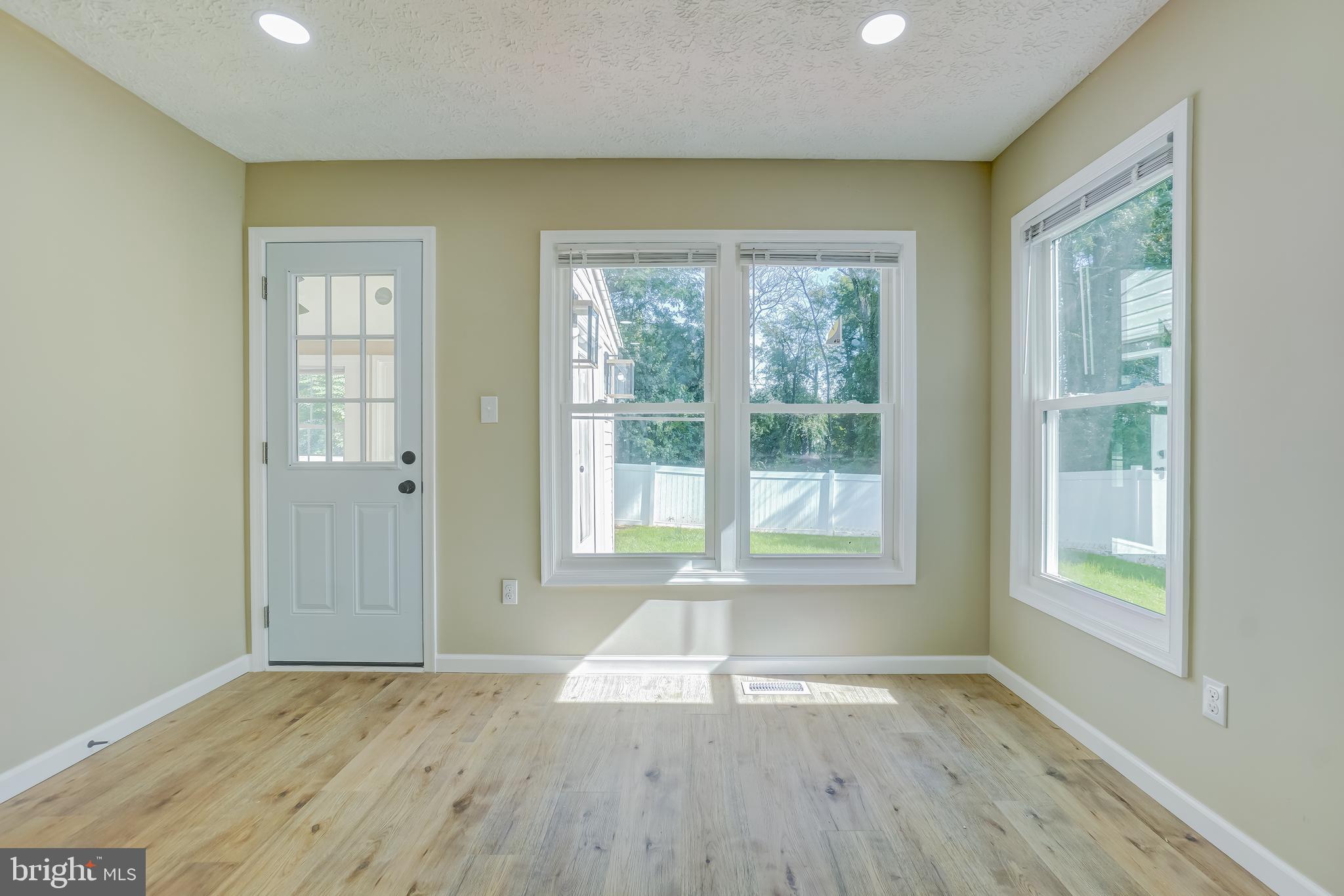 TIMBER GROVE - Residential