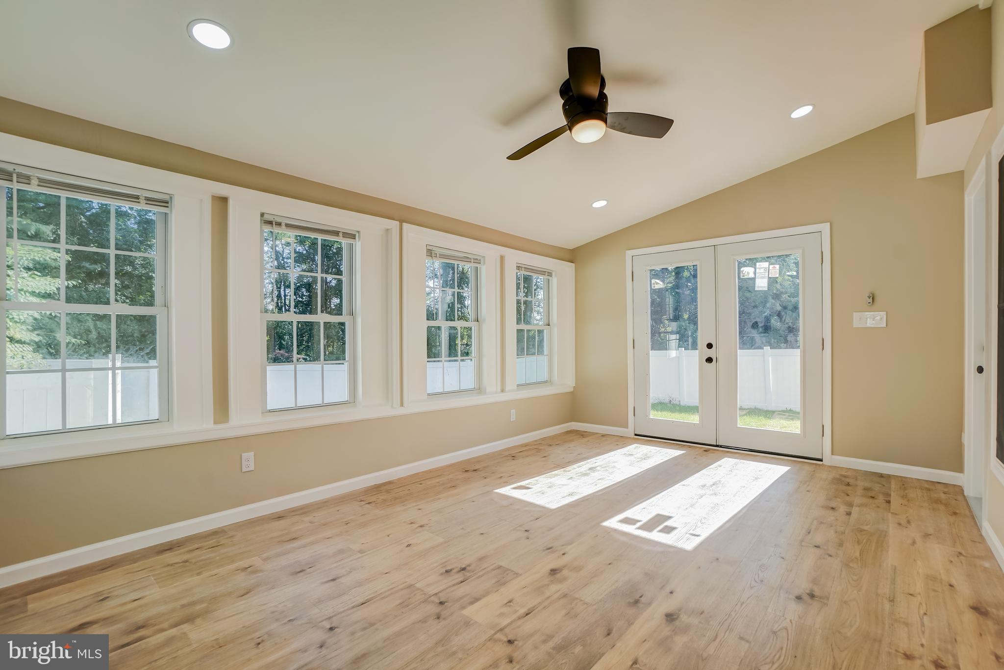 TIMBER GROVE - Residential