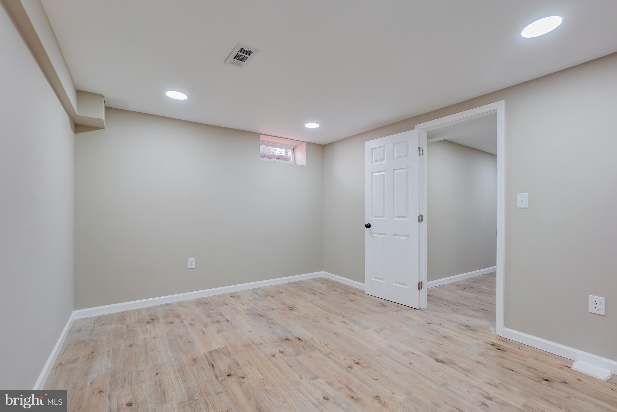 TIMBER GROVE - Residential