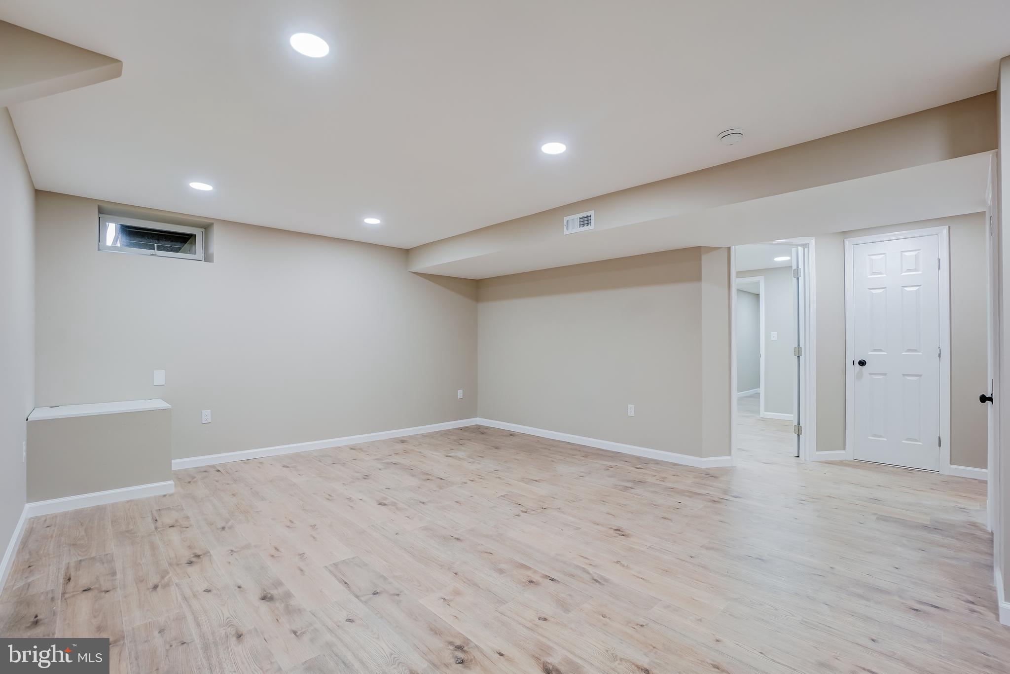 TIMBER GROVE - Residential