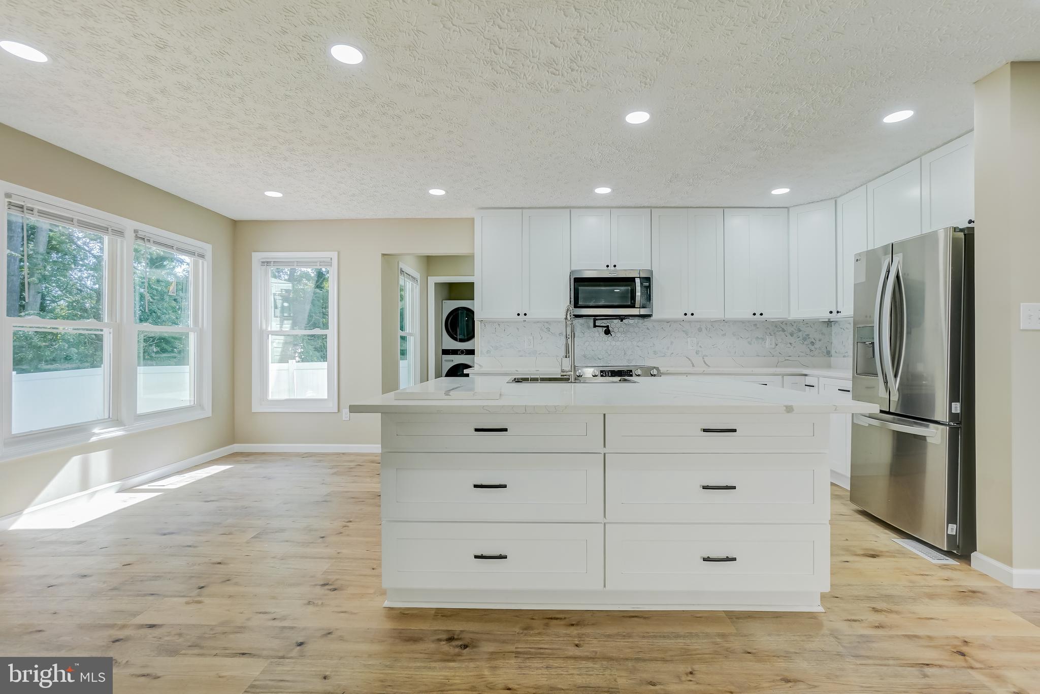 TIMBER GROVE - Residential