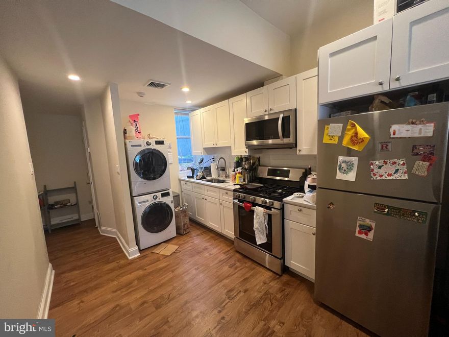 Located in the heart of South Street, this beautiful 2bedrooms offering a best combination of luxury with comfort.  Featuring: Spacious Living room with large windows that allow plenty of natural light, Modern kitchen with stainless steel appliances, shaker kitchen cabinets and Granite countertop. Large bedrooms with plenty of closet space. Full tiled large bathroom. Hardwood floors throughout and central heat unit. Washer/Dryer in unit for added of convenience.  Located on South Street close to public transportation, restaurants, shops and minutes from I-95. Available immediately.