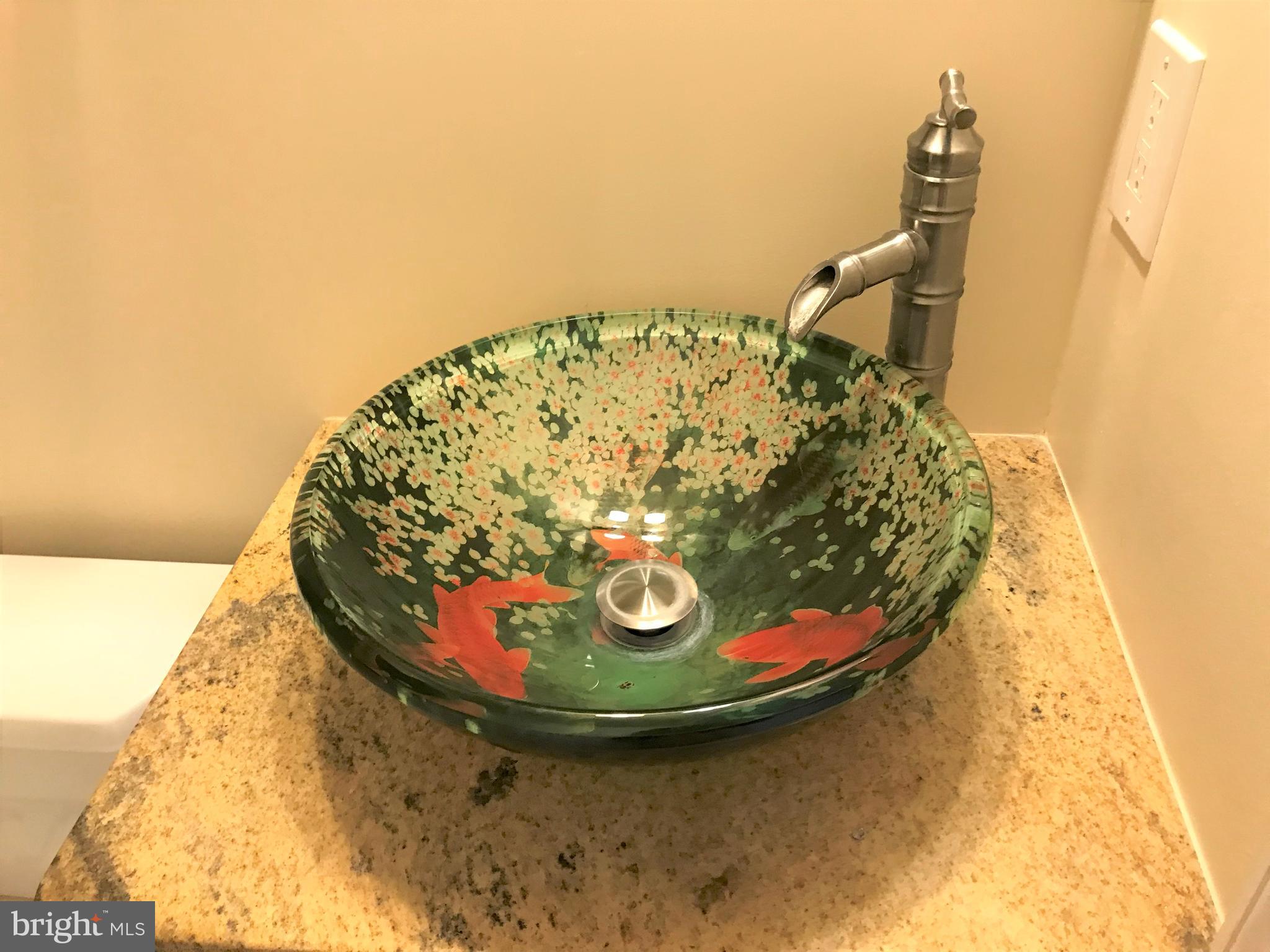 CROFTON VILLAGE - Residential Lease