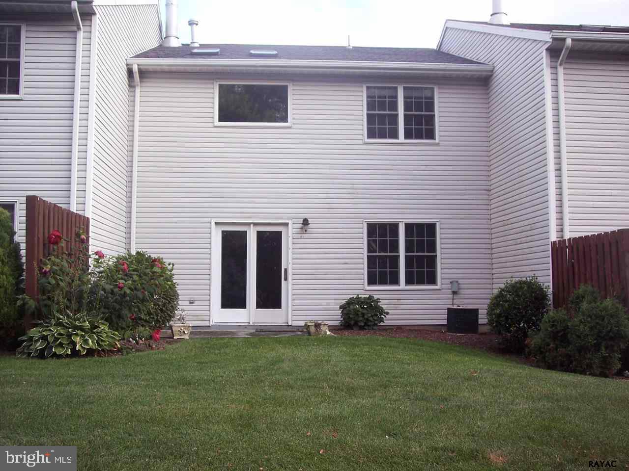 CHAMBERS CROSSING CONDOS - Residential