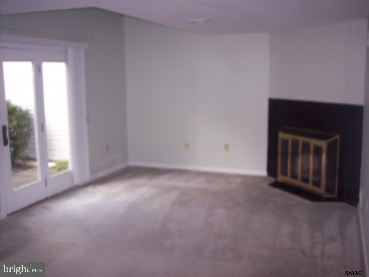 CHAMBERS CROSSING CONDOS - Residential