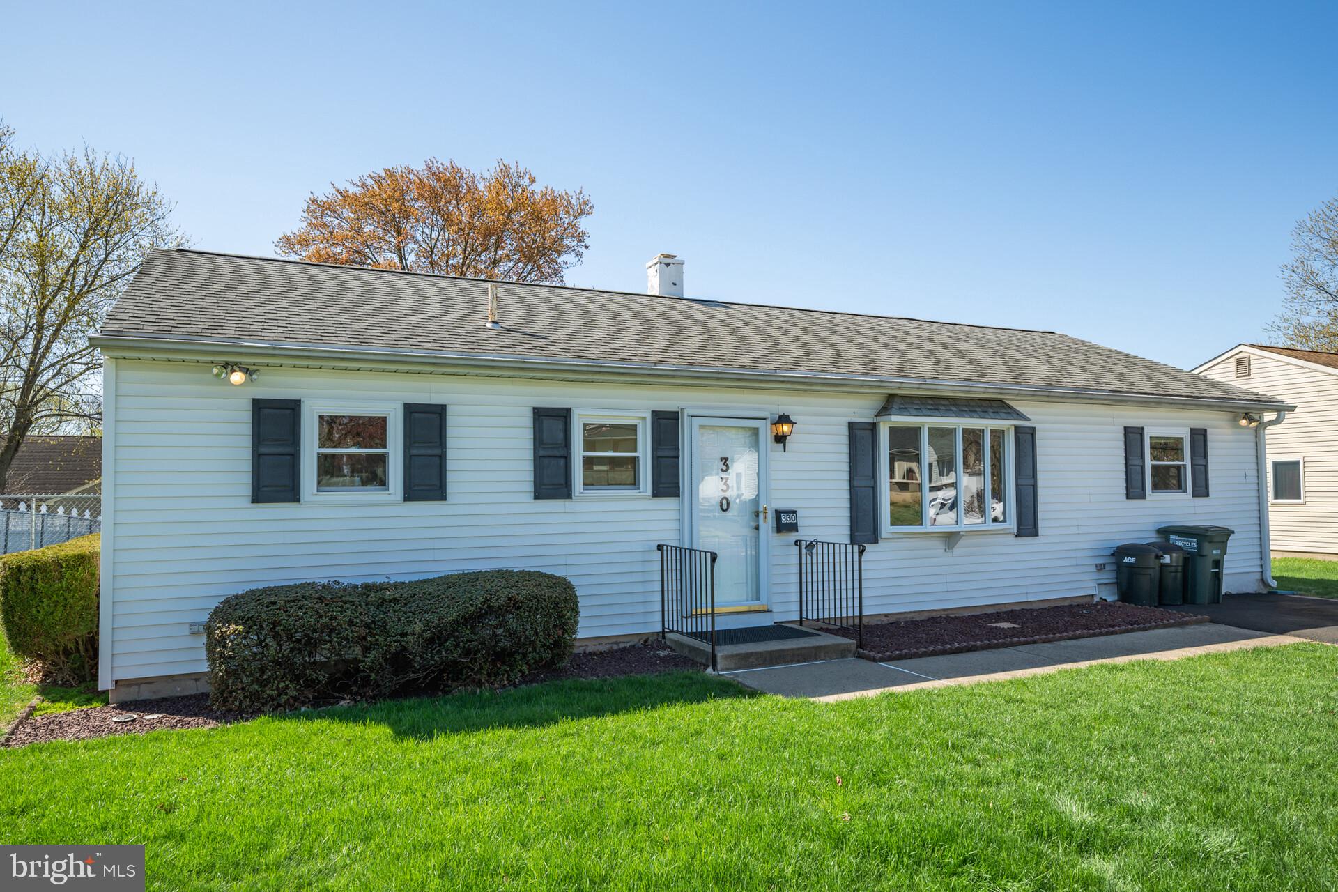 BURGUNDY HILLS - Residential