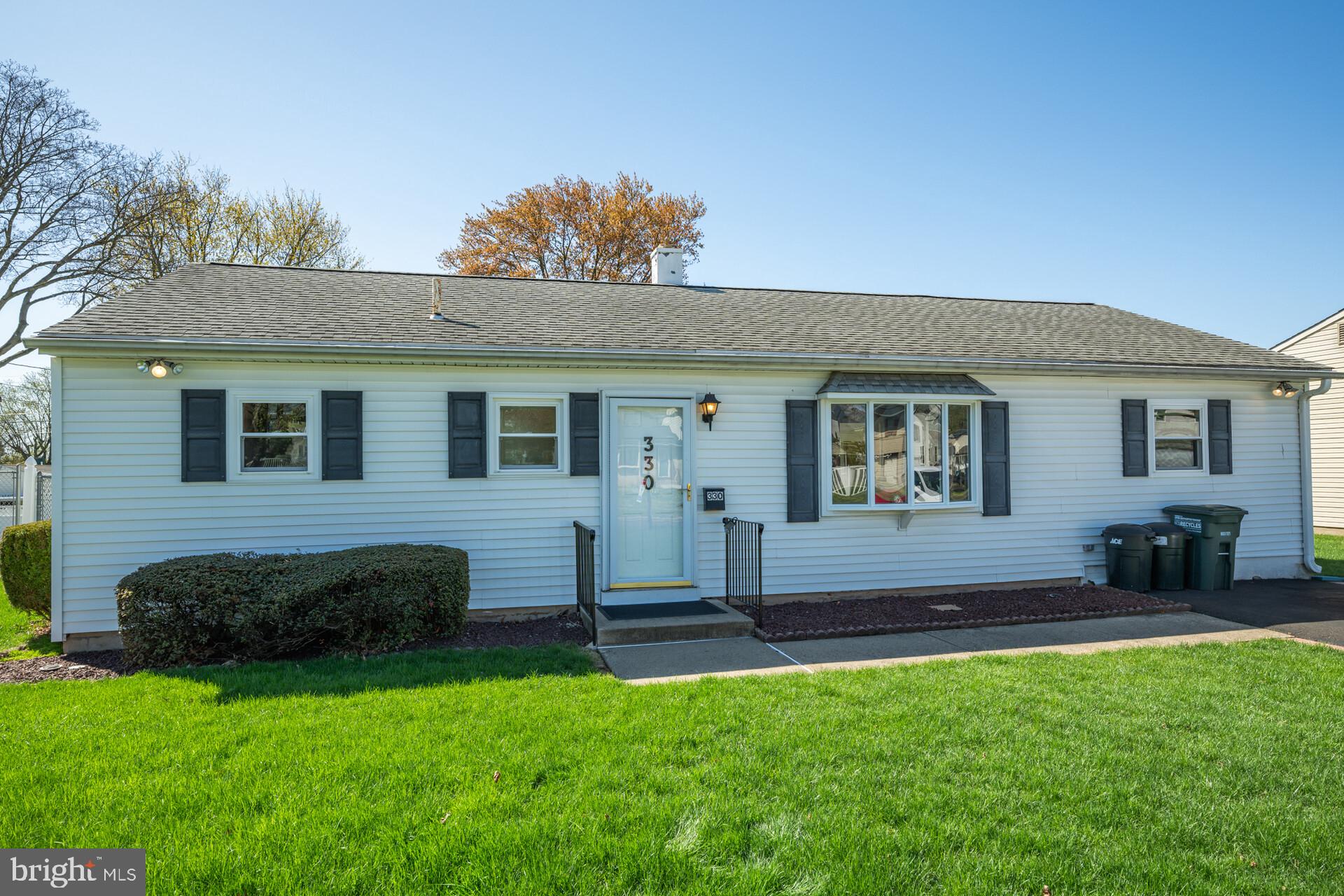 BURGUNDY HILLS - Residential