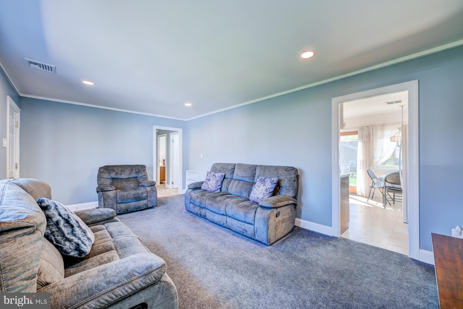 BURGUNDY HILLS - Residential