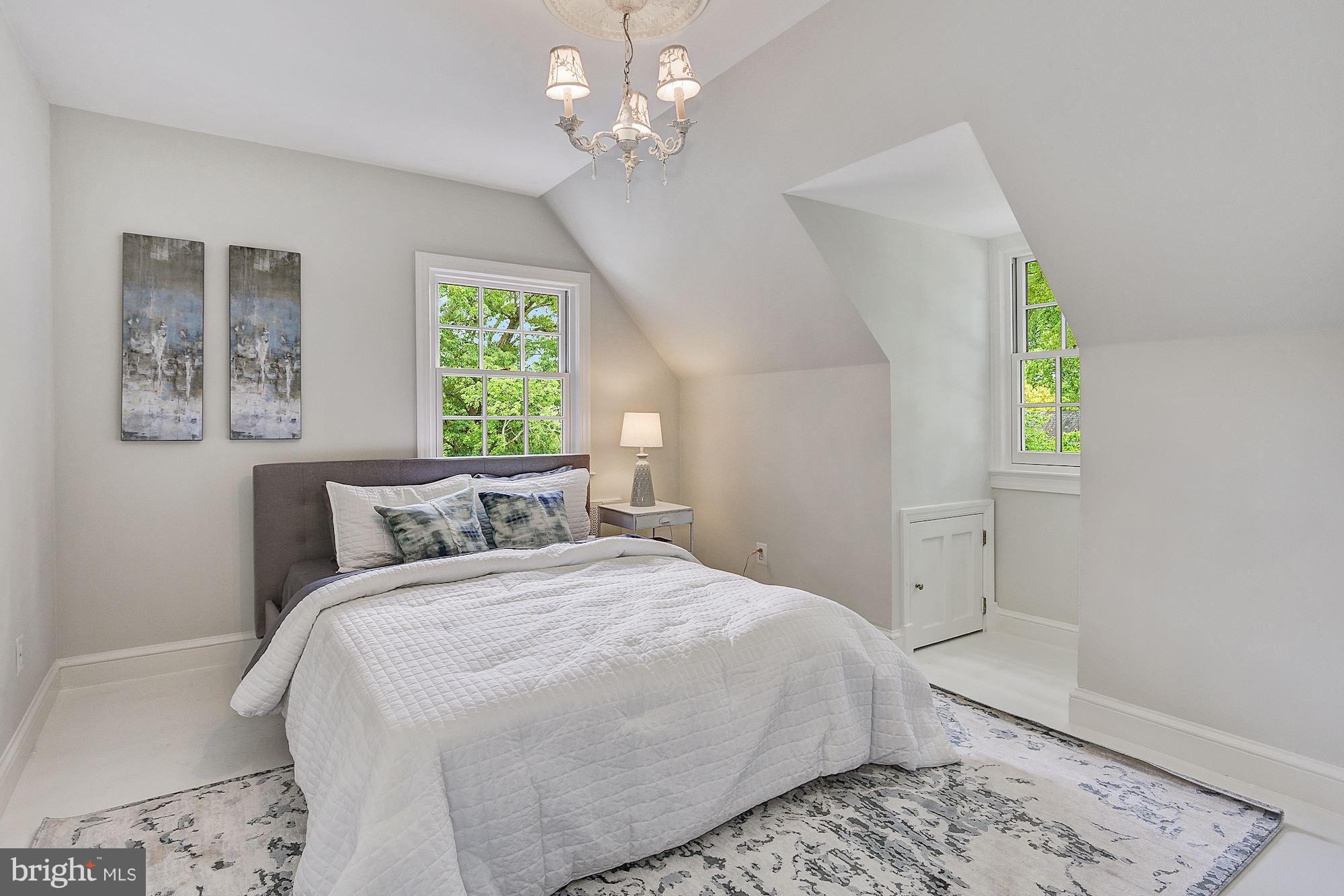 WESTMORELAND HILLS - Residential