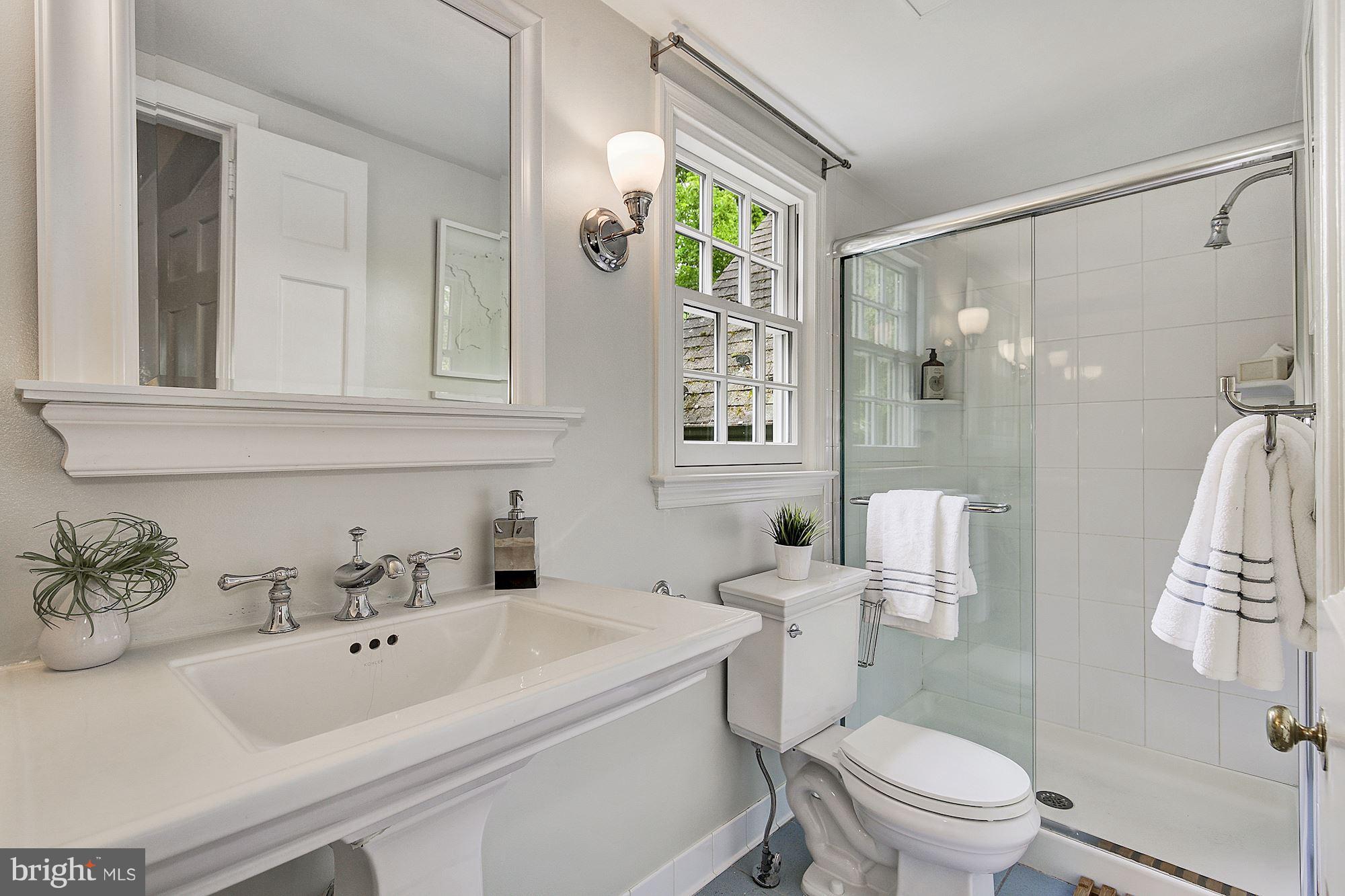 WESTMORELAND HILLS - Residential