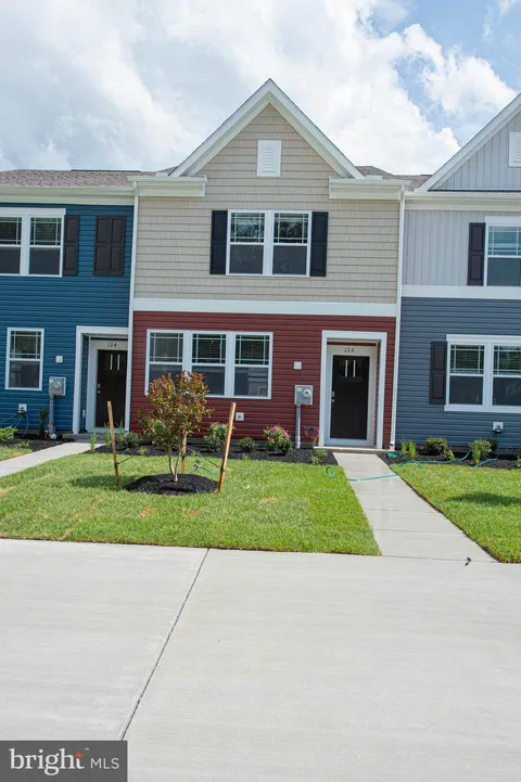 MLS: MDWC2015930