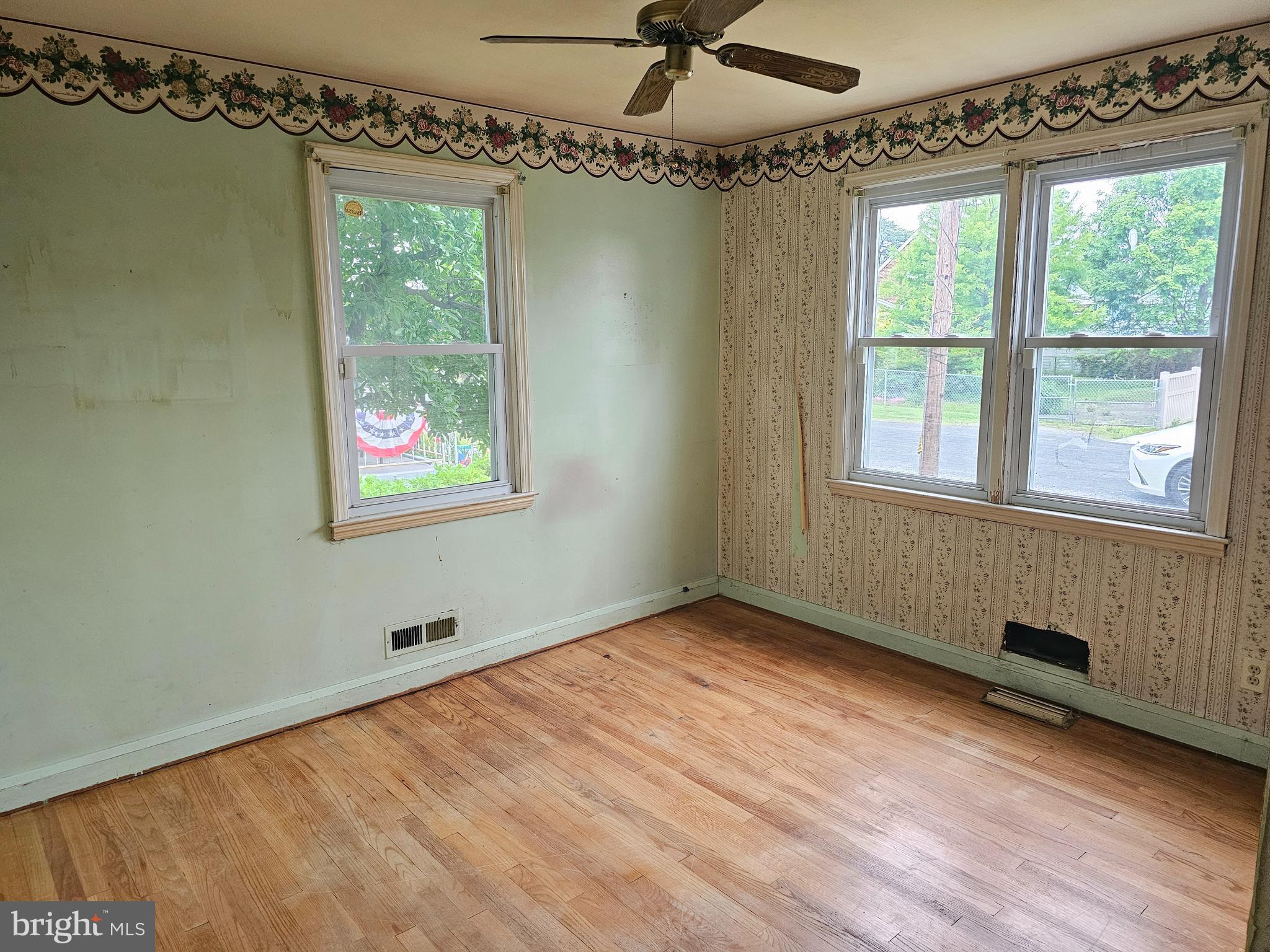 ROSEWALD BEACH - Residential