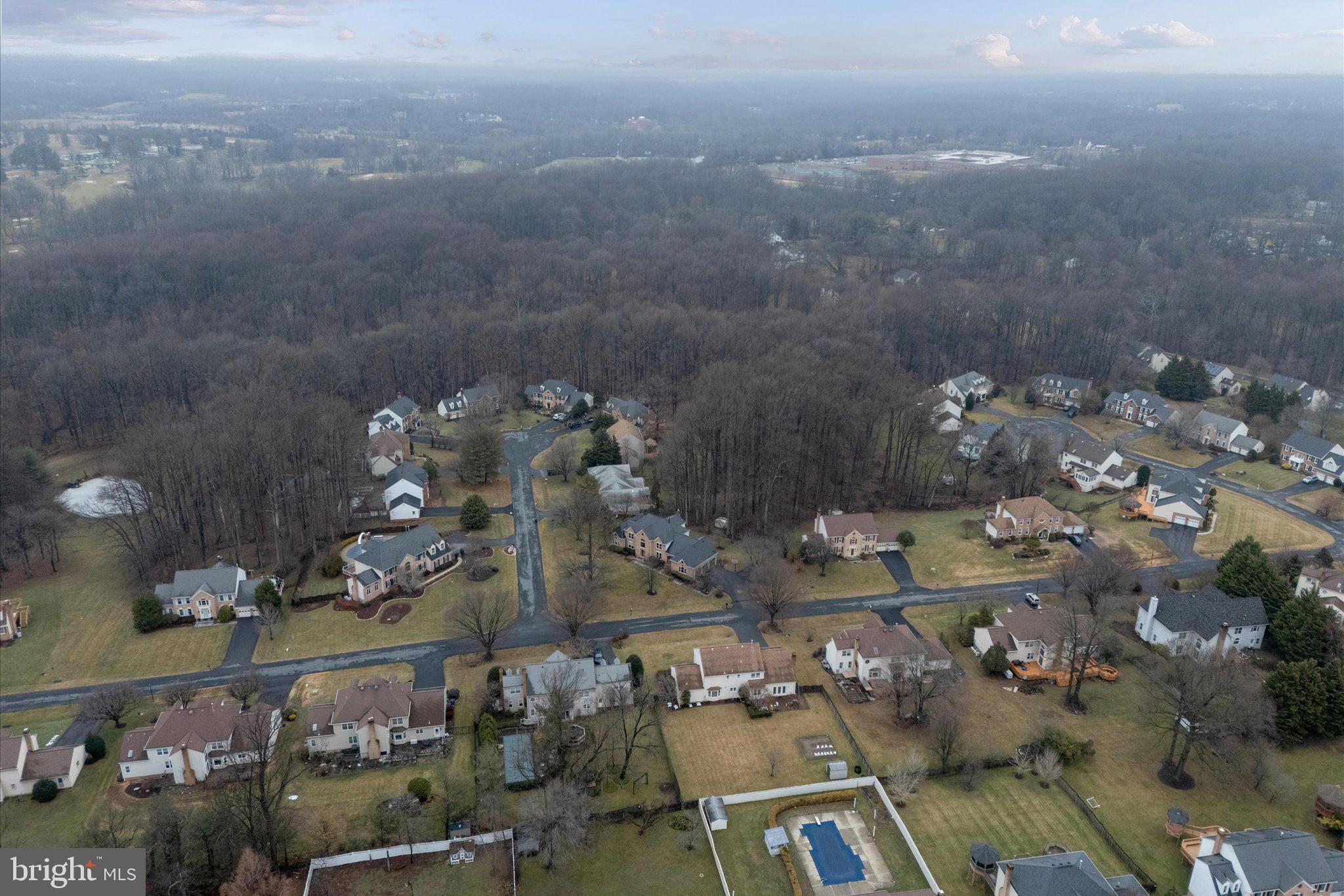 NAPLES MANOR - Residential