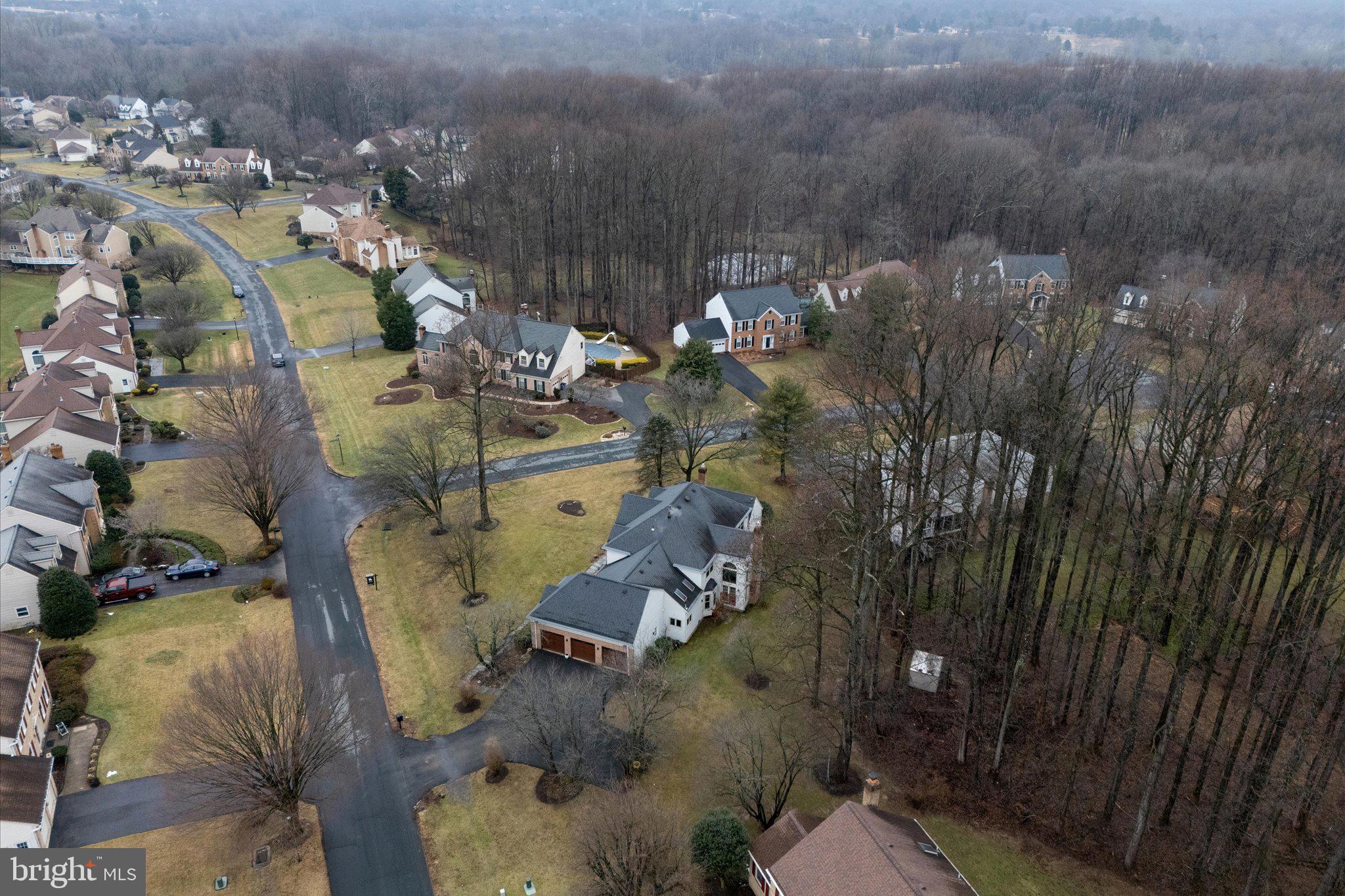 NAPLES MANOR - Residential